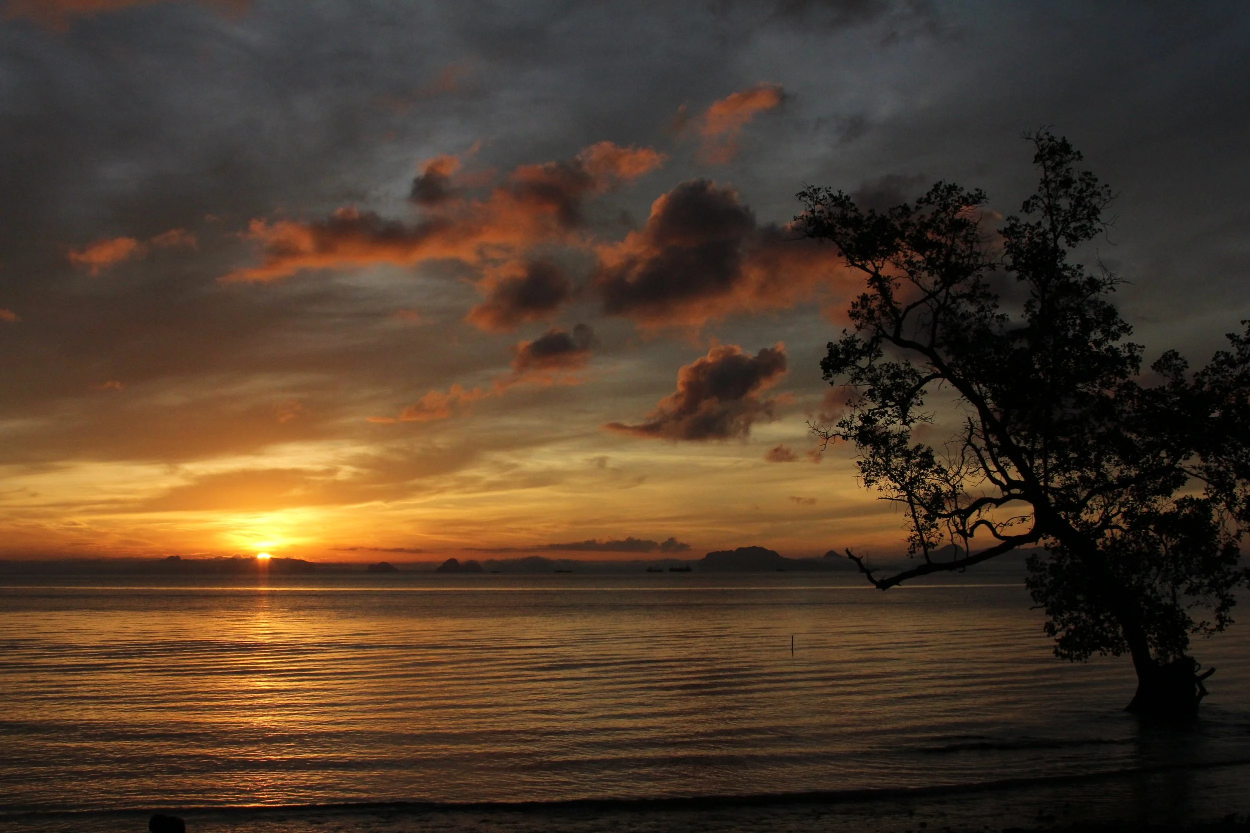 2016 Koh Lanta Landscapes, House Pictures and Family Fun (176).JPG