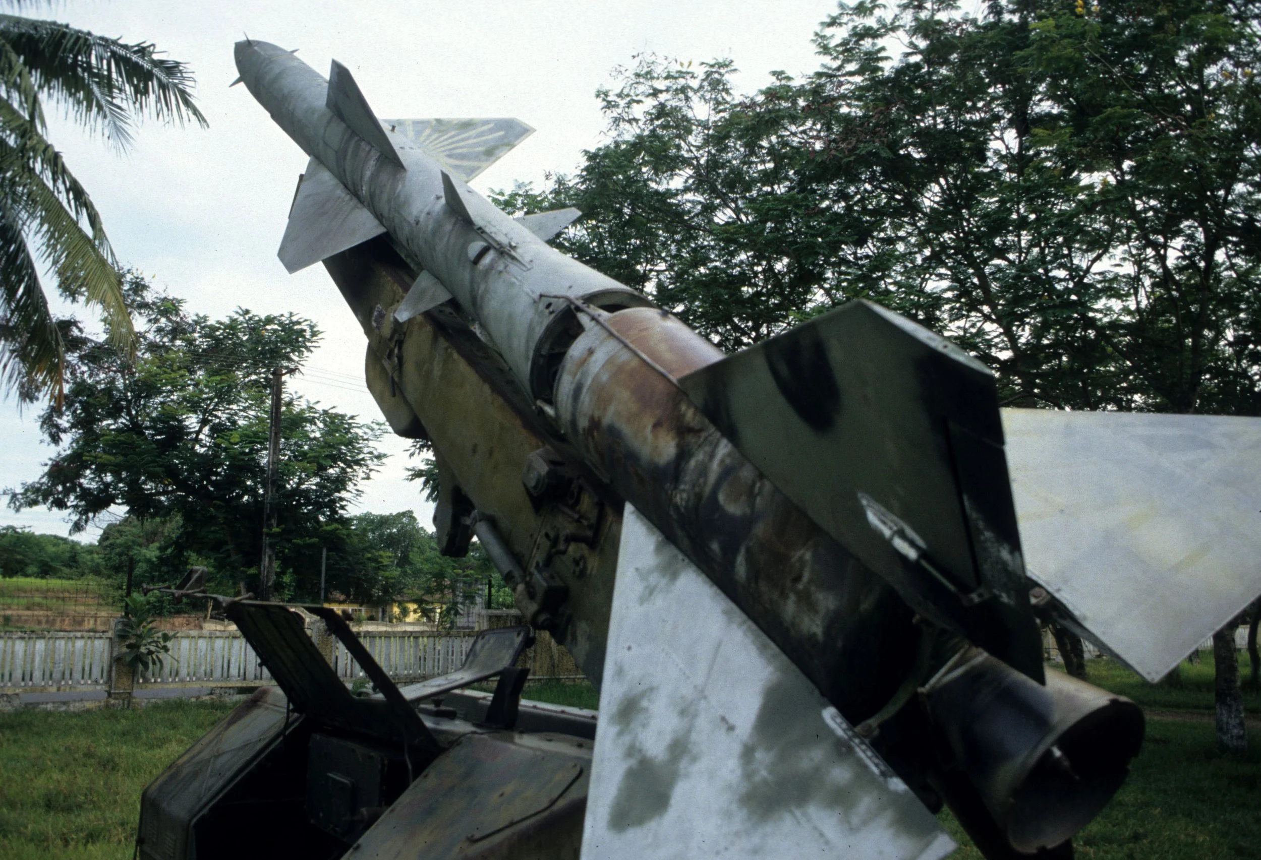 BUAN ME THOUT VIET NAM 1994 (3).jpg