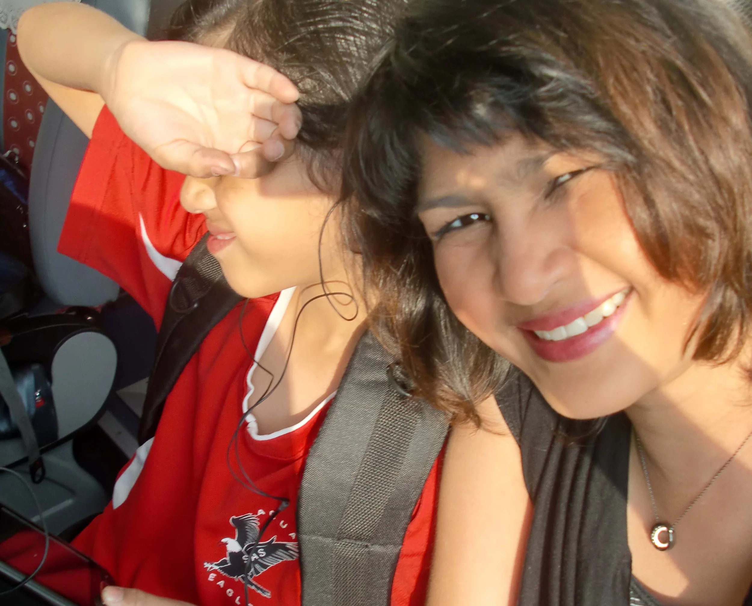 2011-5-24 MESSING AROUND IN JINQIAO (2).JPG