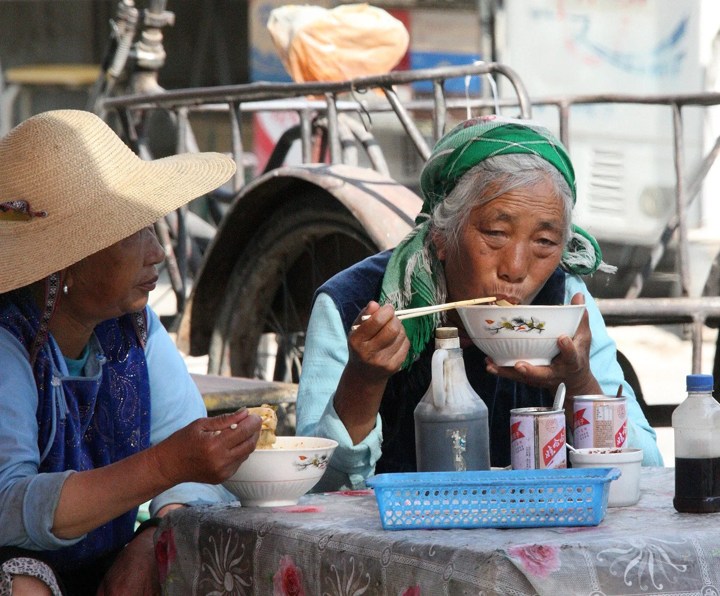 LINDEN CENTER - XIZHOU VILLAGE YUNNAN CHINA (172).JPG
