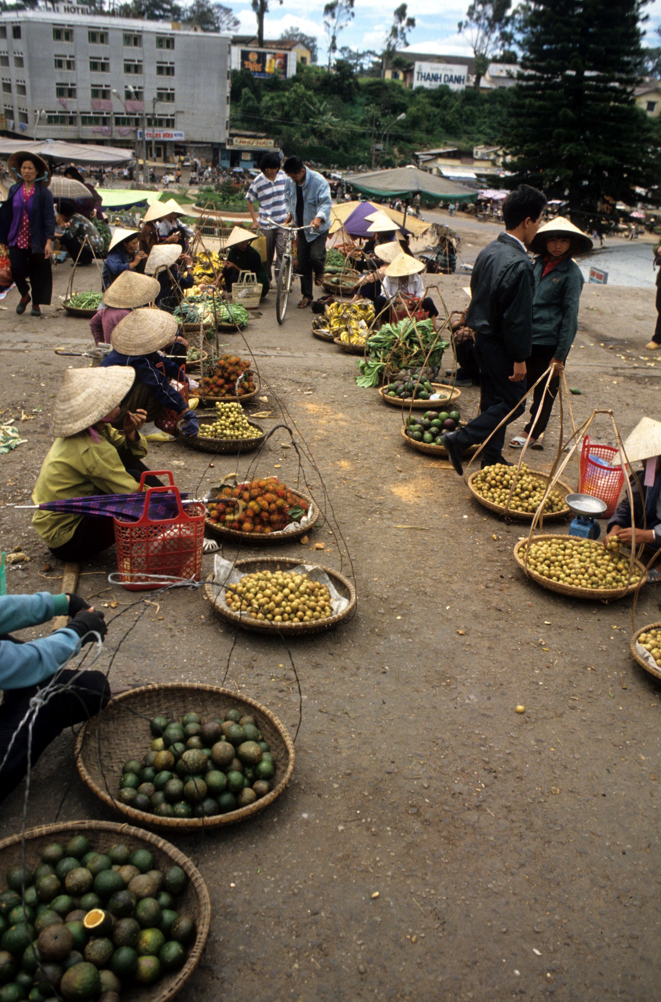 DALAT - MARKET (4).jpg
