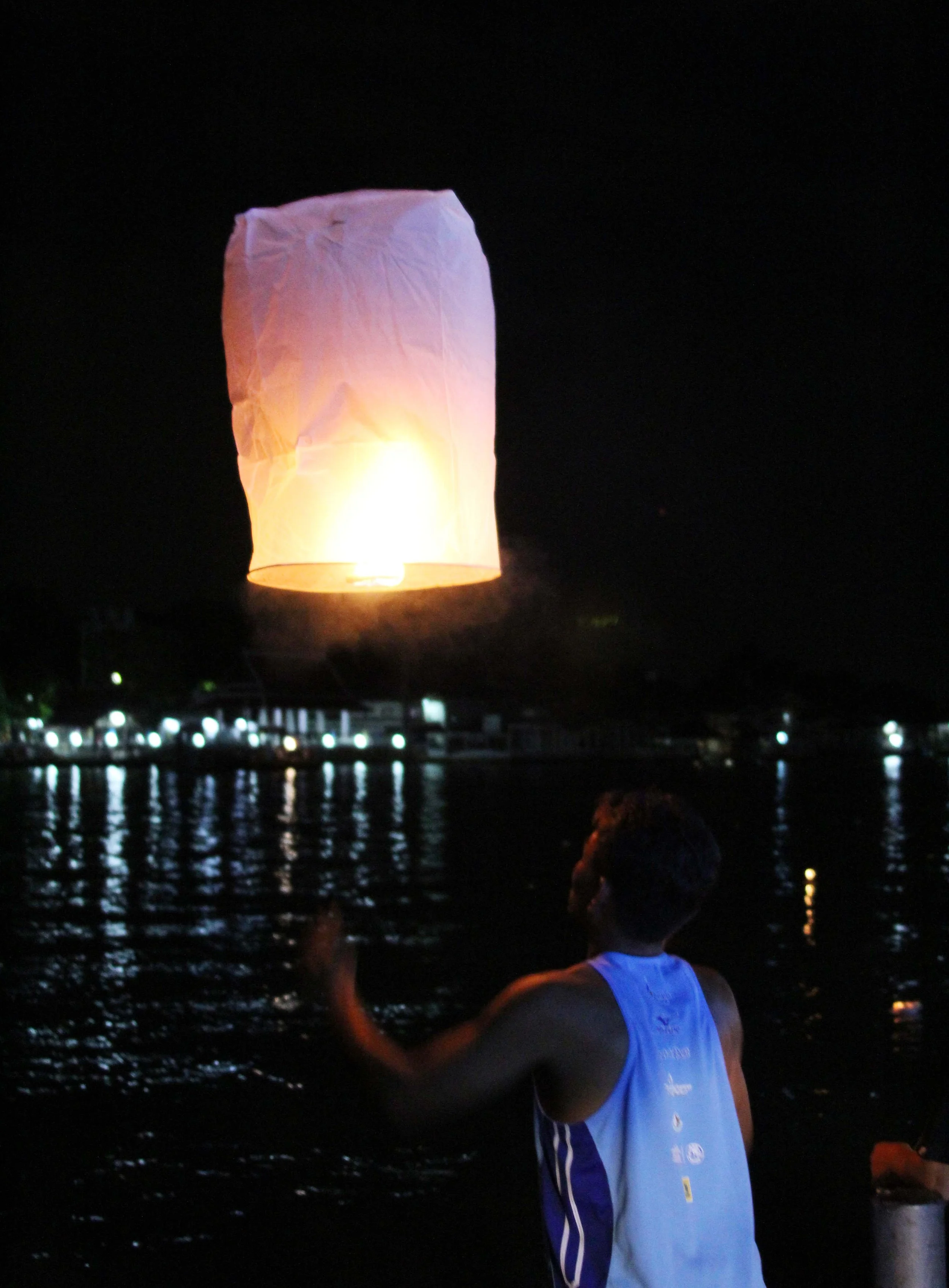 2013 Loy Krathong in Bangkok (29).JPG