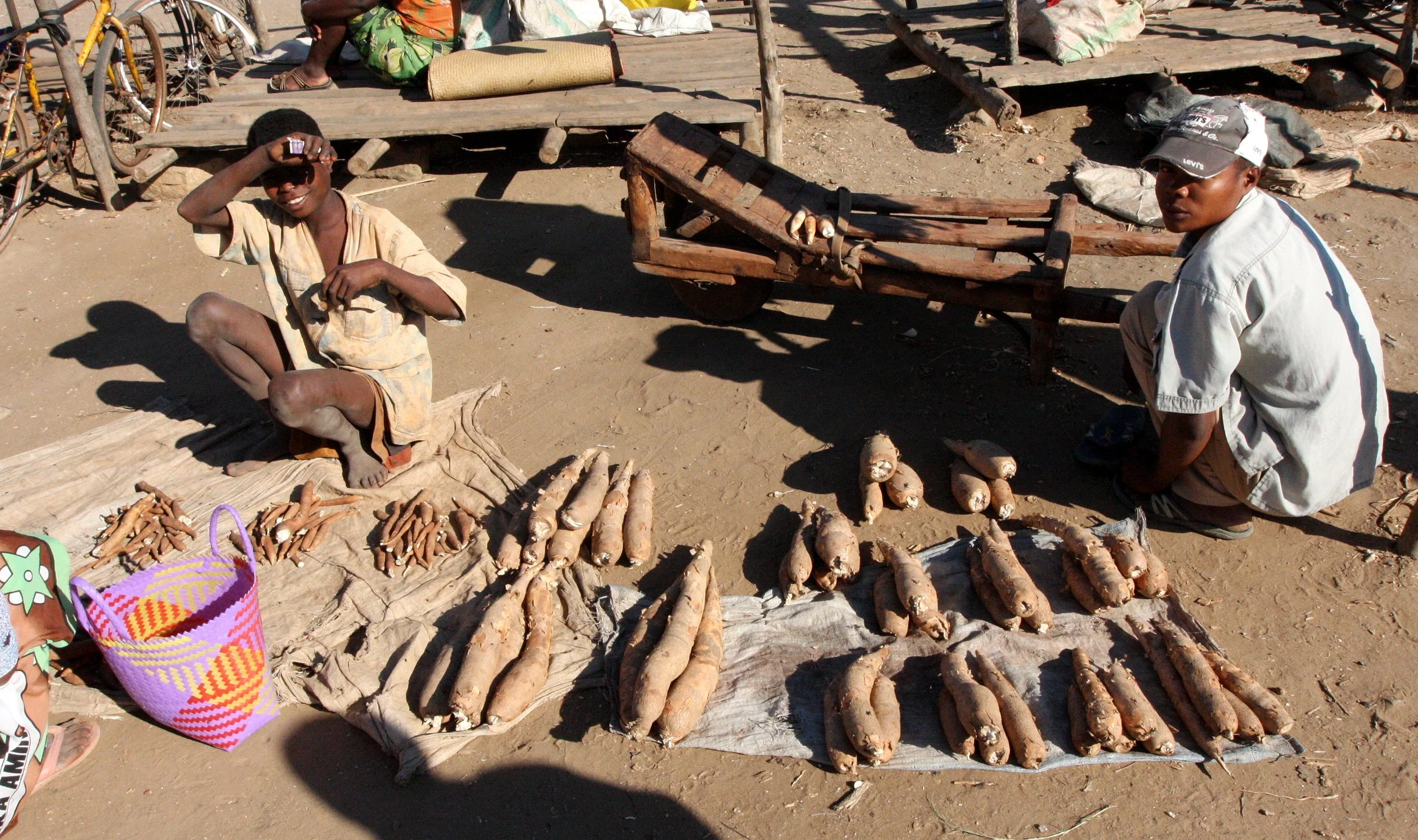 ANTANDROY VILLAGE - MARKET DAY (17).JPG
