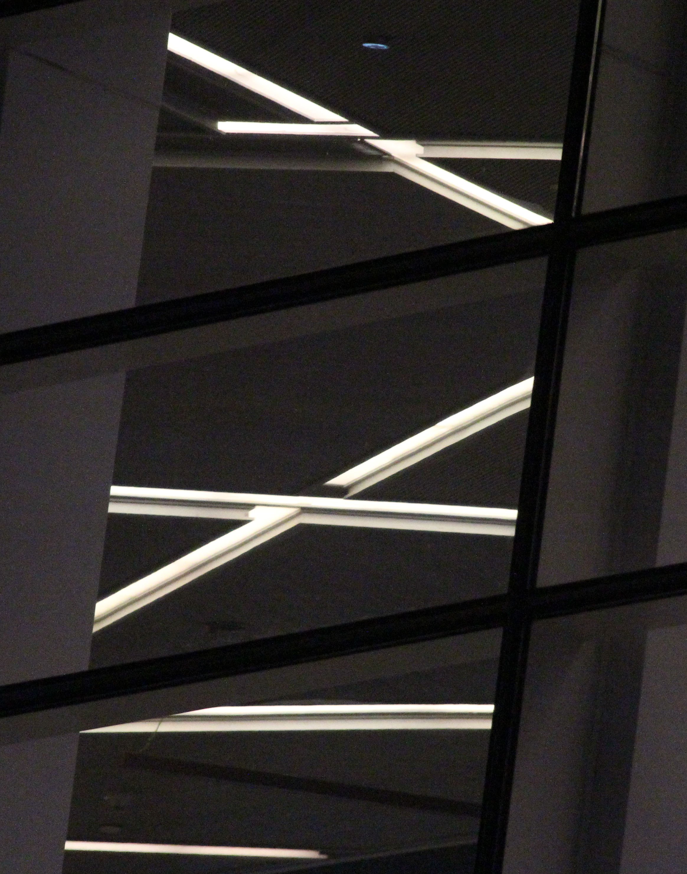 2012-11-3  SHANGHAI HUAIHAI LU ON A SUNDAY AFTERNOON (5).JPG