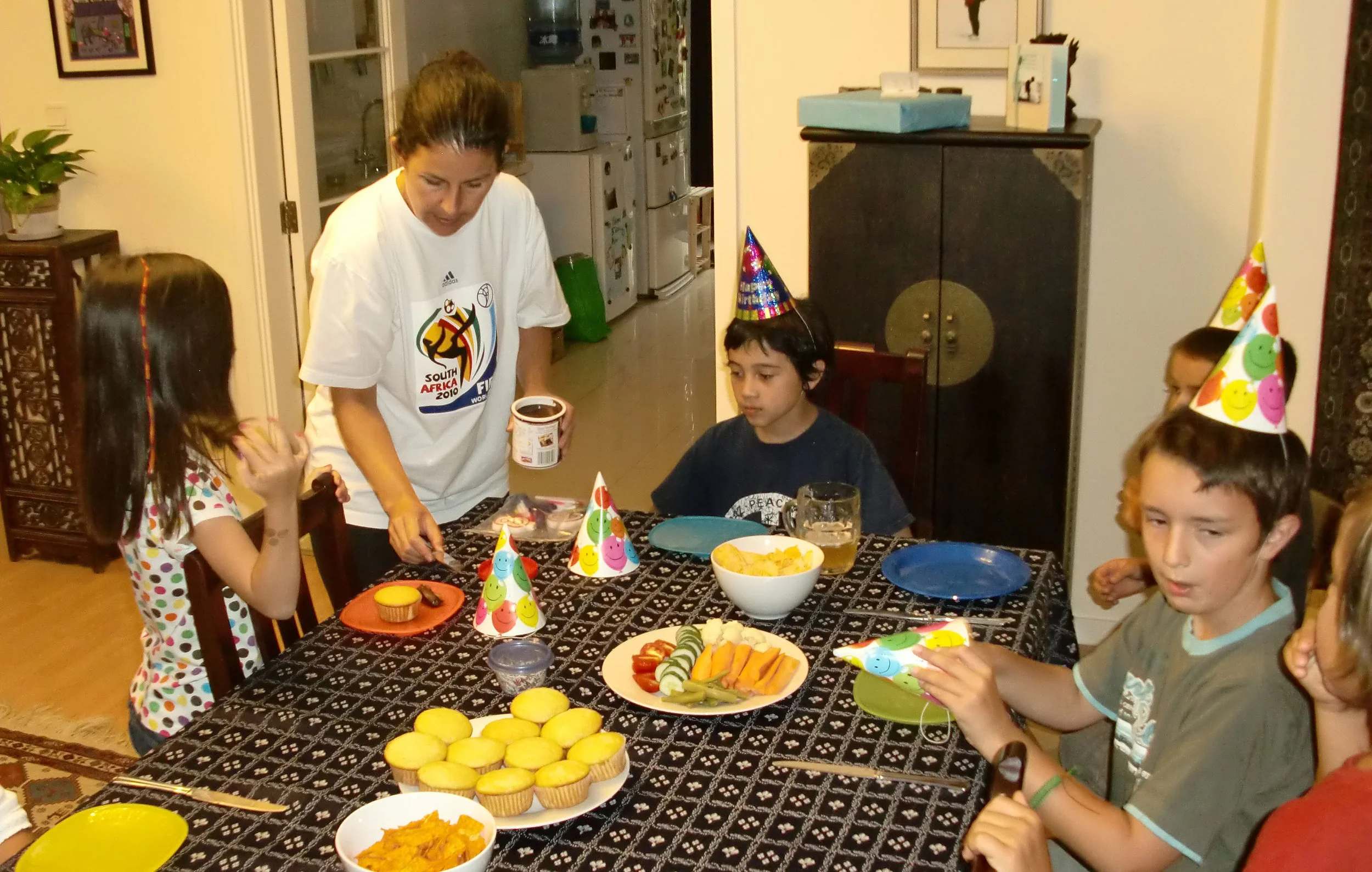 COKIE'S 8TH BIRTHDAY - SURPRISE PARTY WITH FRIENDS (1).JPG