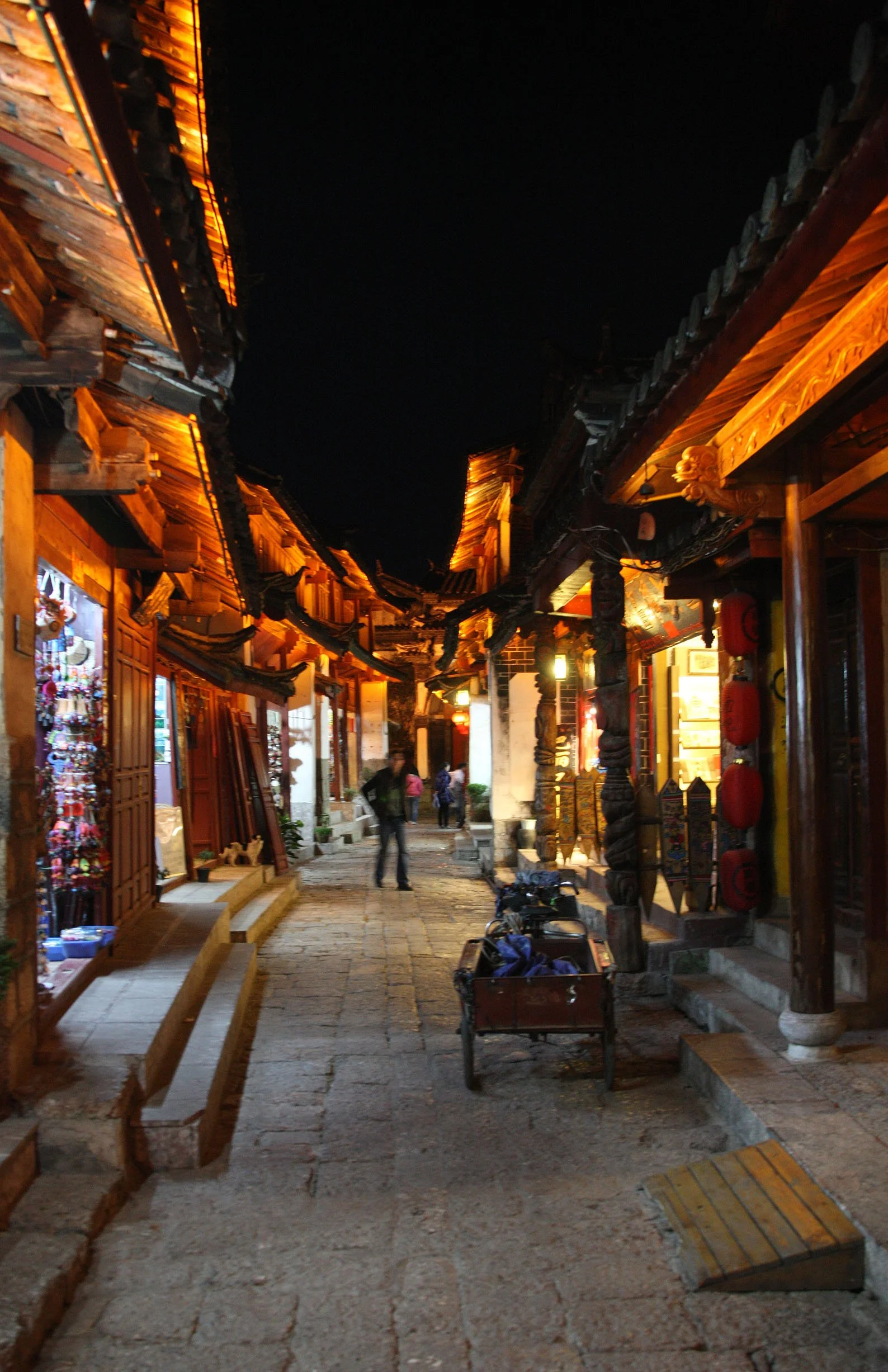 YUNNAN - LIJIANG ANCIENT TOWN - CHINA (134).JPG