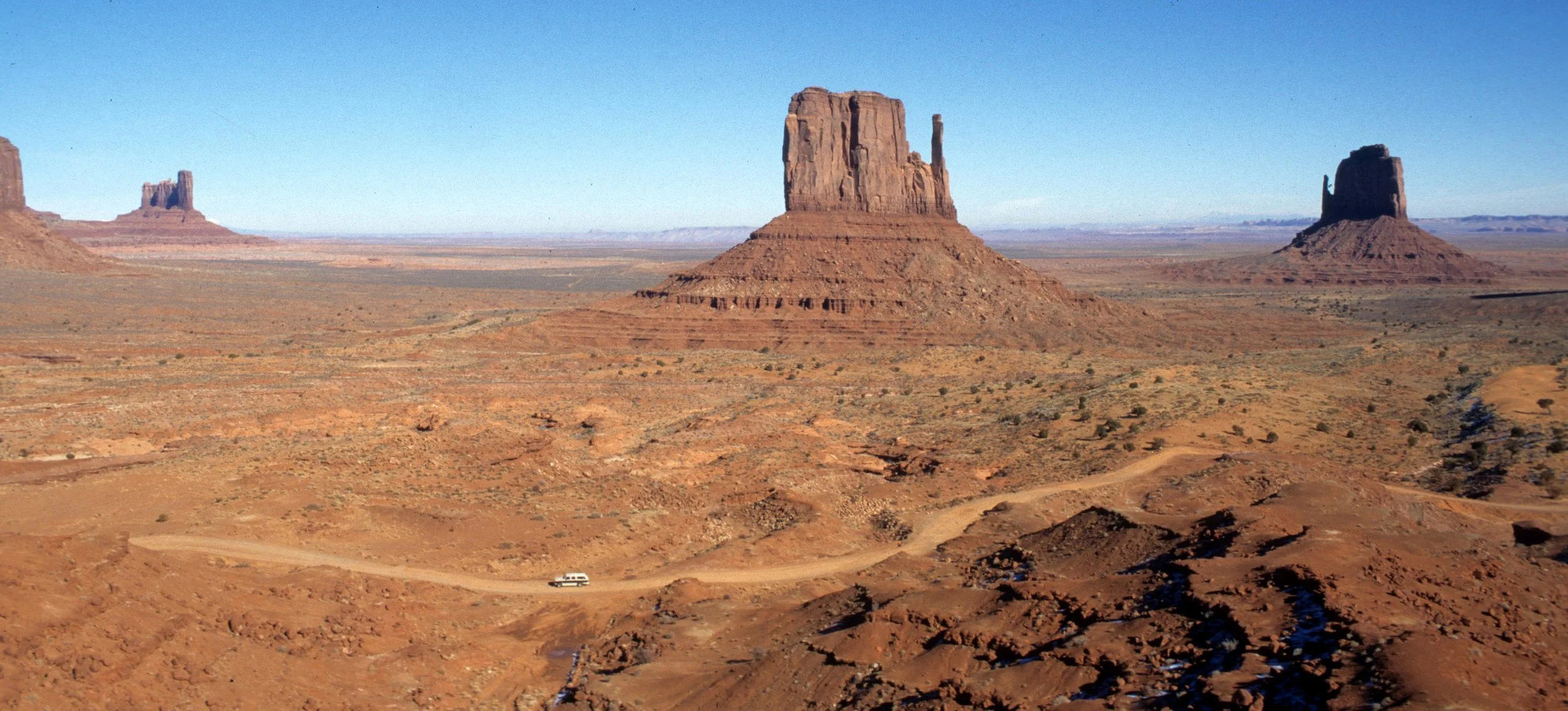 UTAH - MONUMENT VALLEY H.jpg
