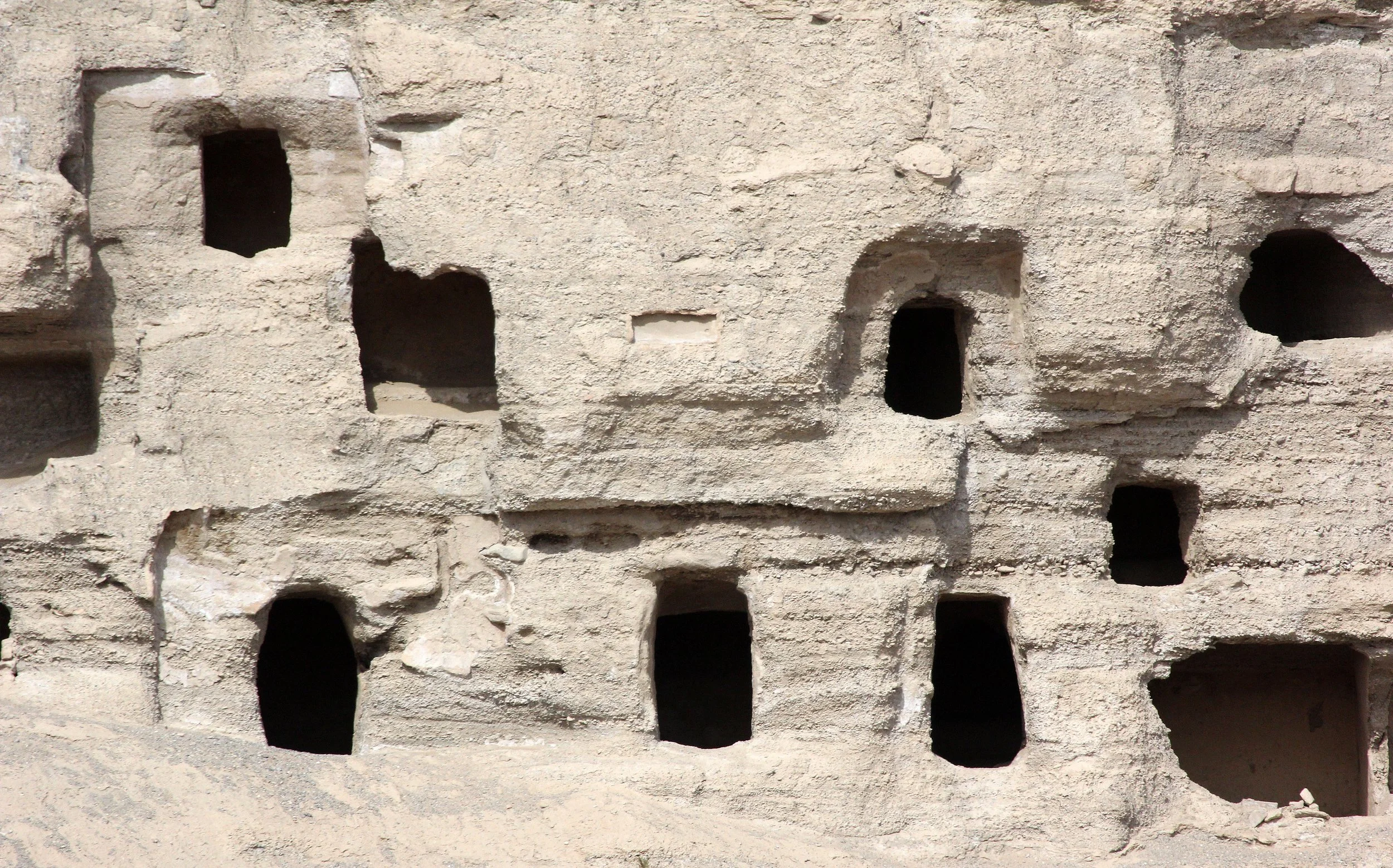 MOGAO GROTTOES - DUNHUANG GANSU CHINA (20).JPG