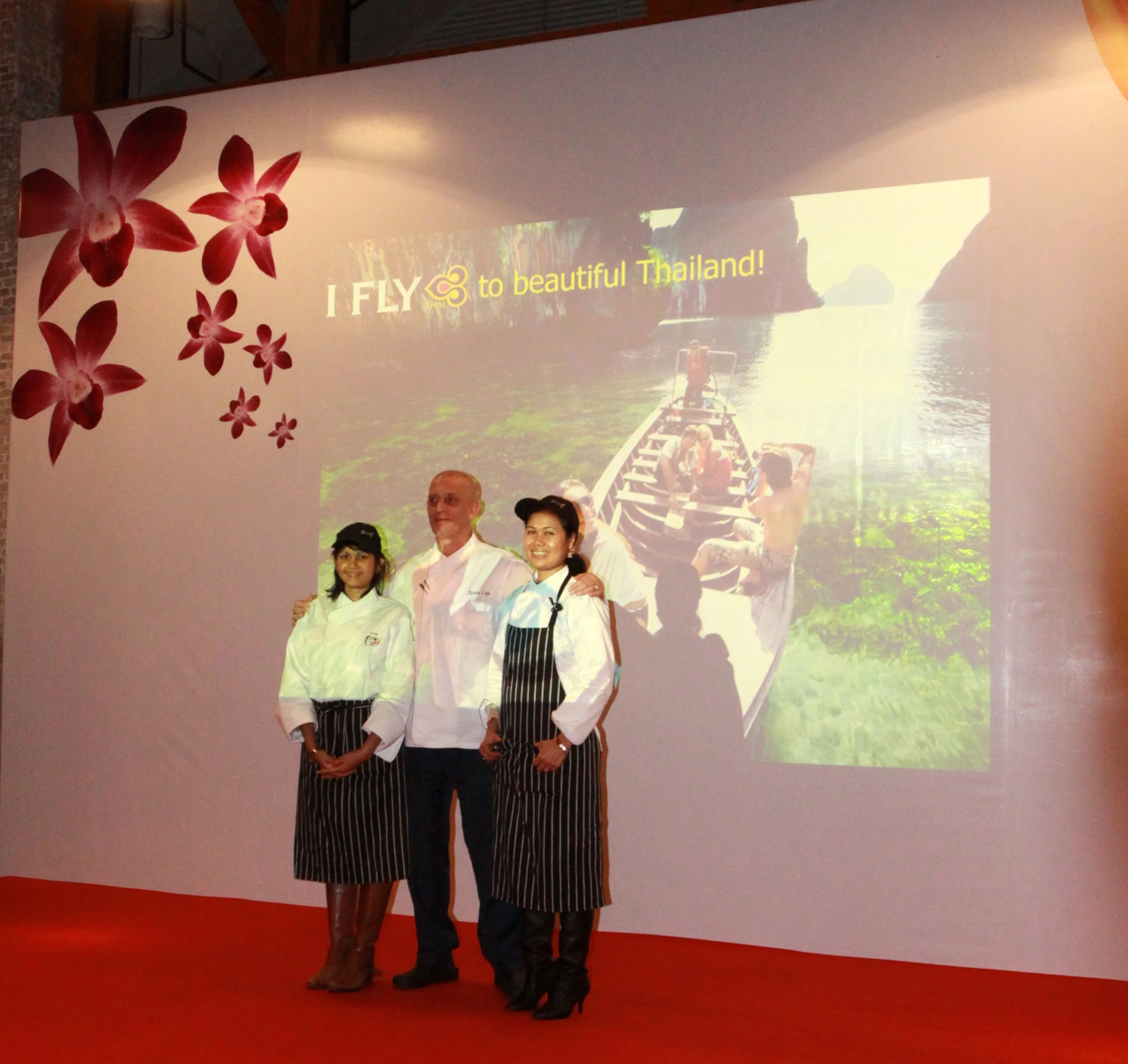 THAI CONSULATE DINNER AND BENEFIT (94).JPG