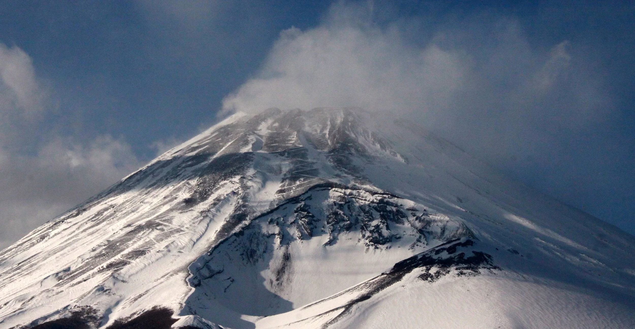 MOUNT FUJI - AS SEEN FROM FUJI SHI CITY (14).JPG
