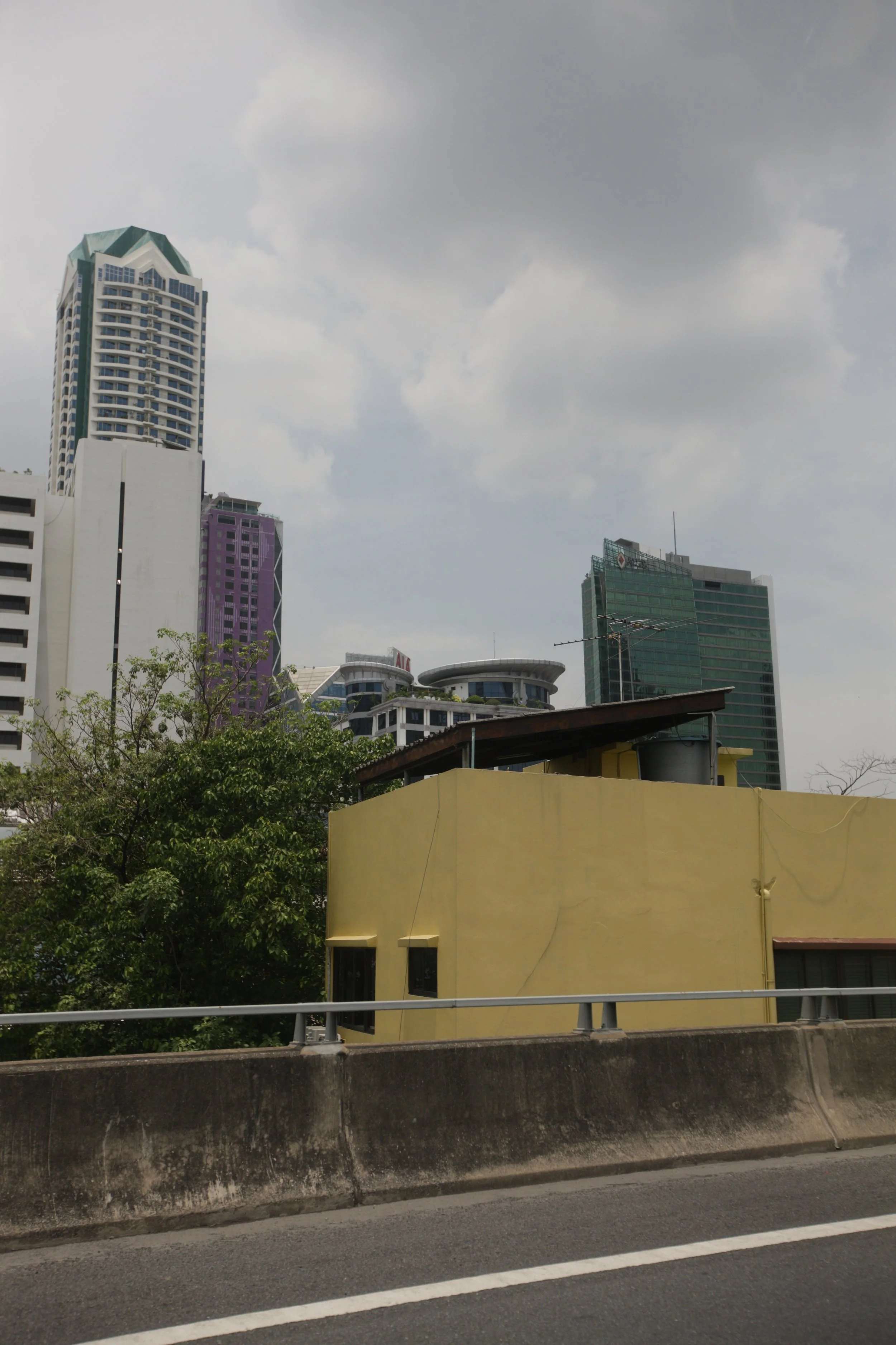 2017 Graffiti Tour in Bangkok (386).JPG