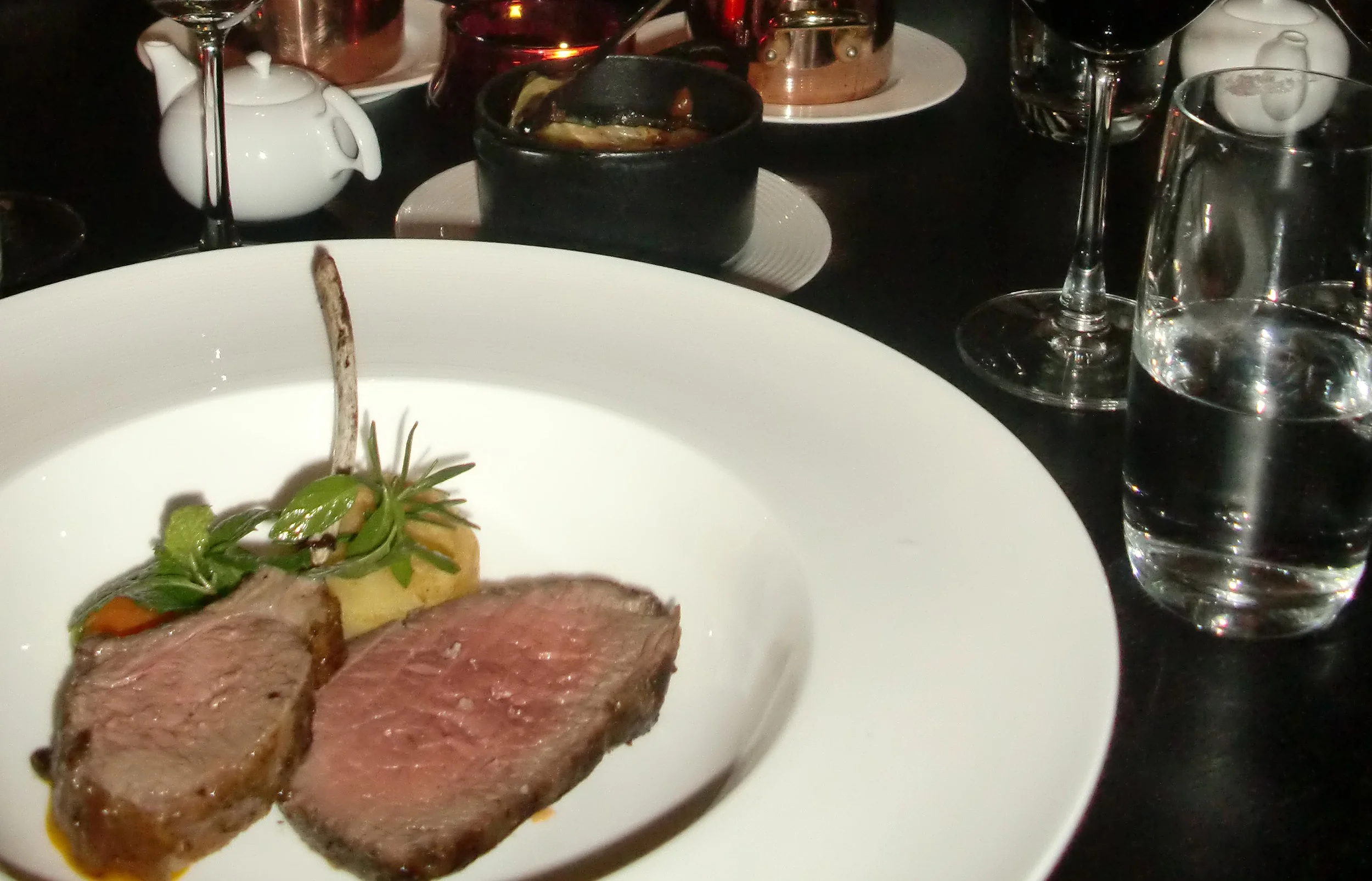 NIGHT OUT AT SHOOK AND BAR ROUGE SHANGHAI! (9).JPG