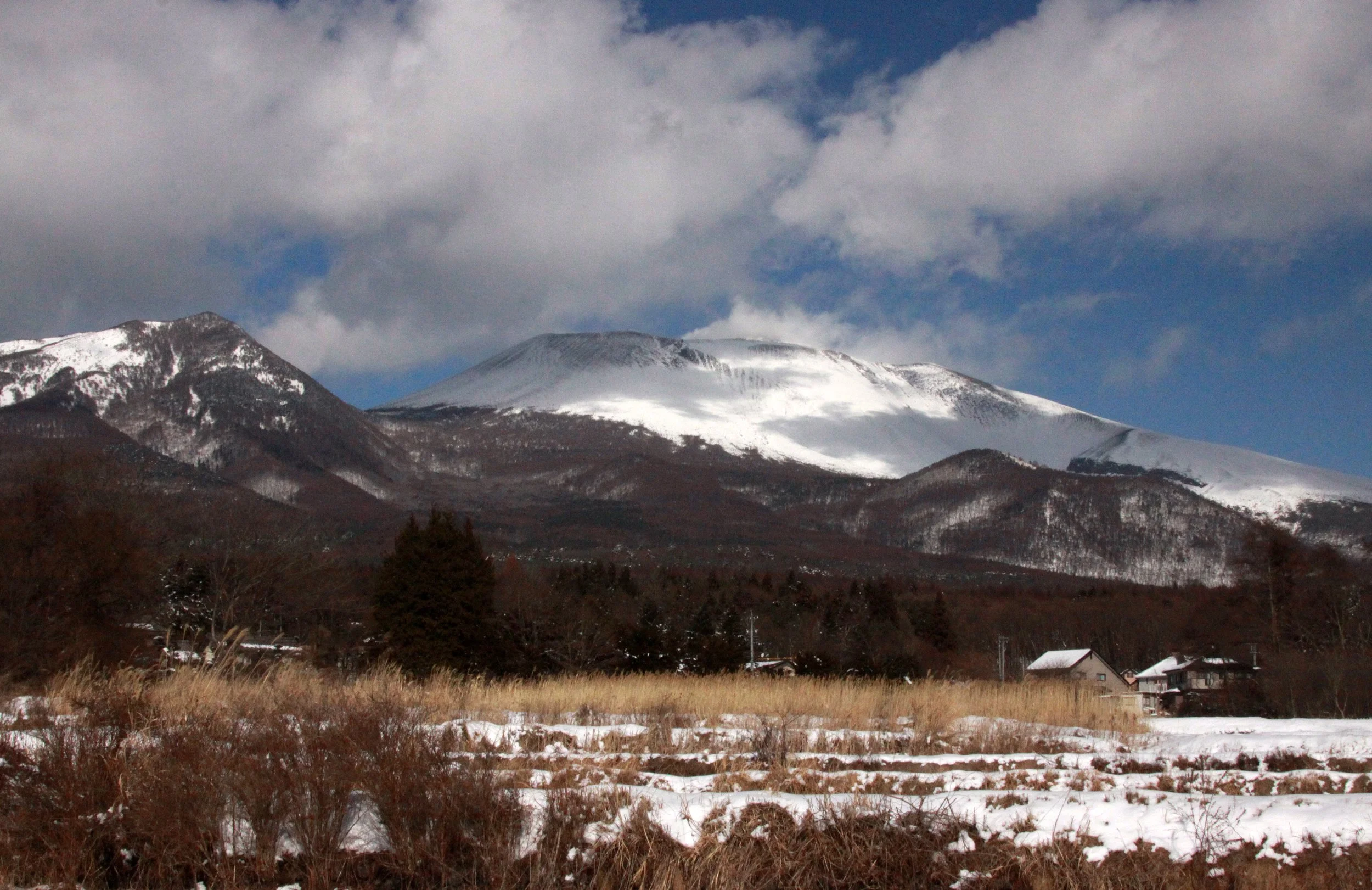 MOUNT ASAMA - JOSHIN'ETSUKOGEN NATIONAL PARK JAPAN (3).JPG