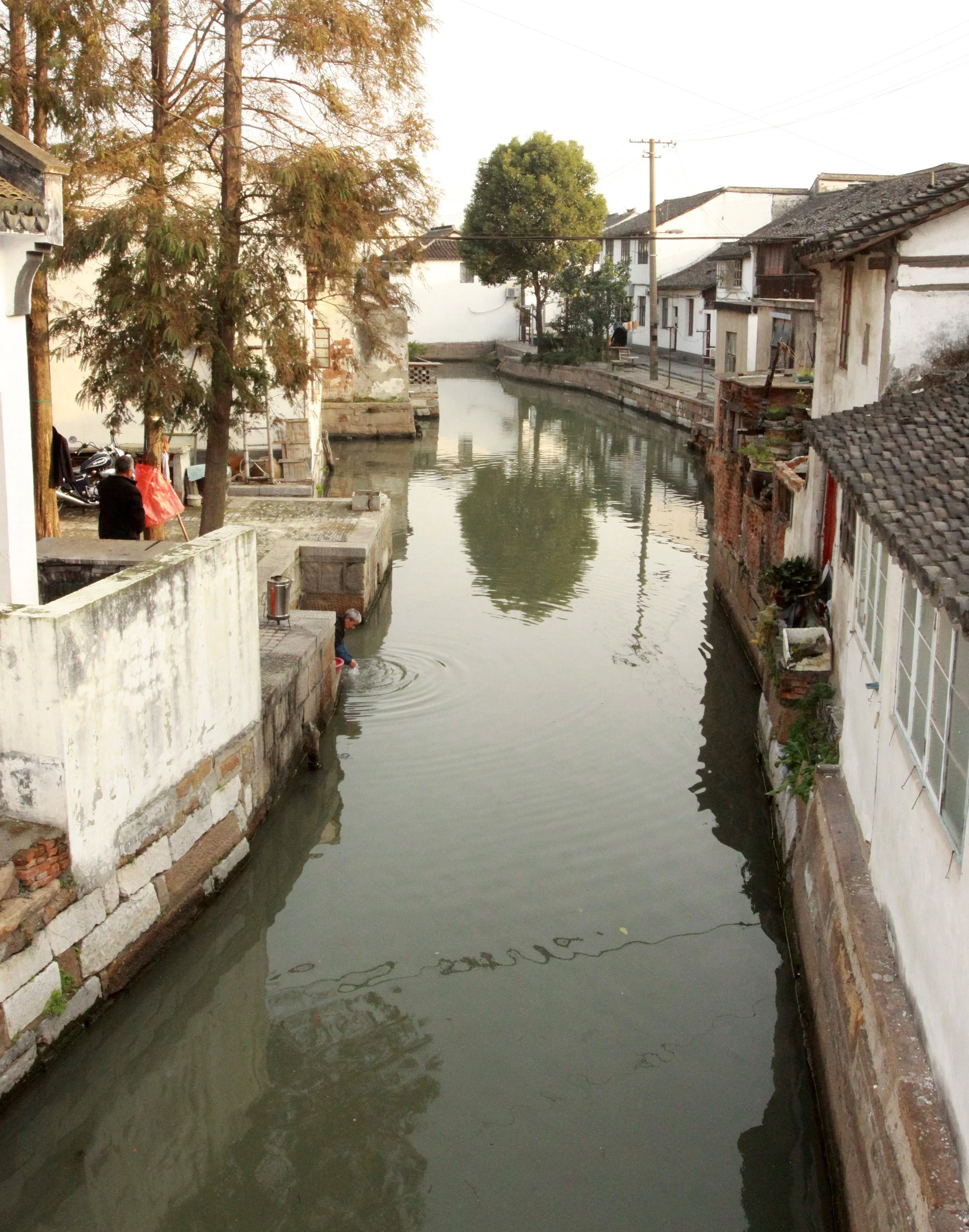 ZHUJIAJIAO WATER TOWN - NOVEMBER 20 2011 (119).JPG
