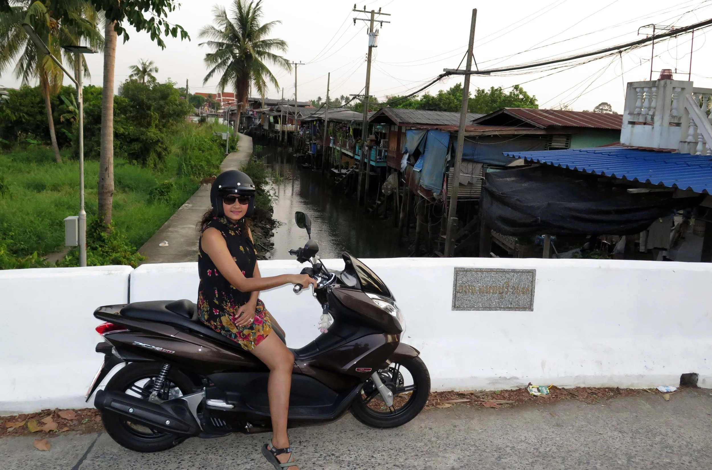 2013 Nonthaburi Setthasiri House and Nonthaburi Neighborhood (145).JPG