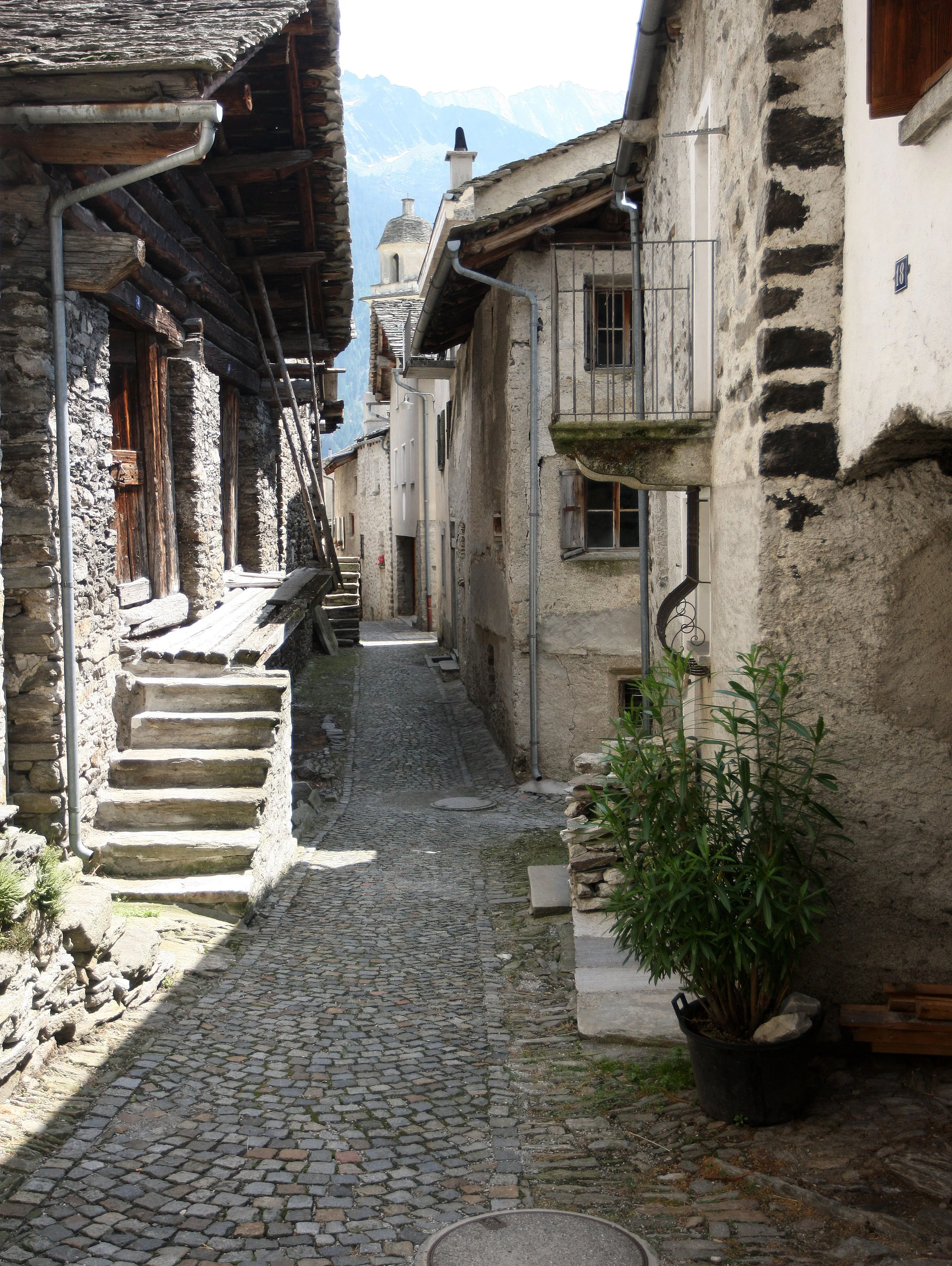 SOGLIO SWITZERLAND (4).JPG