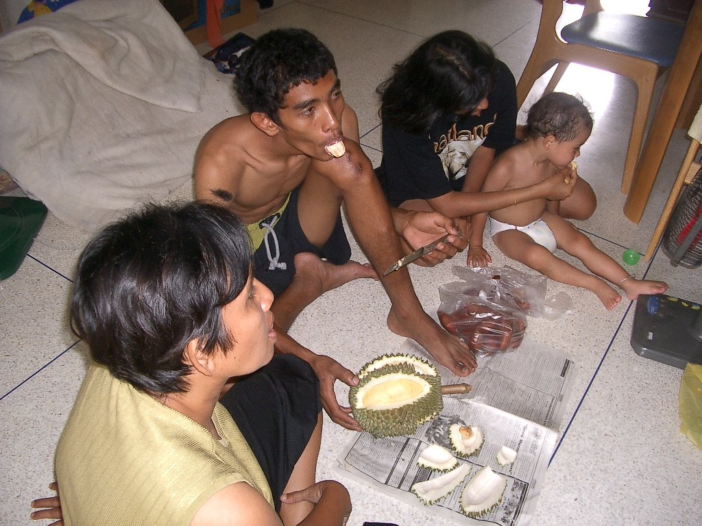 2004 Nakhonsithammarat with Family  (56).JPG
