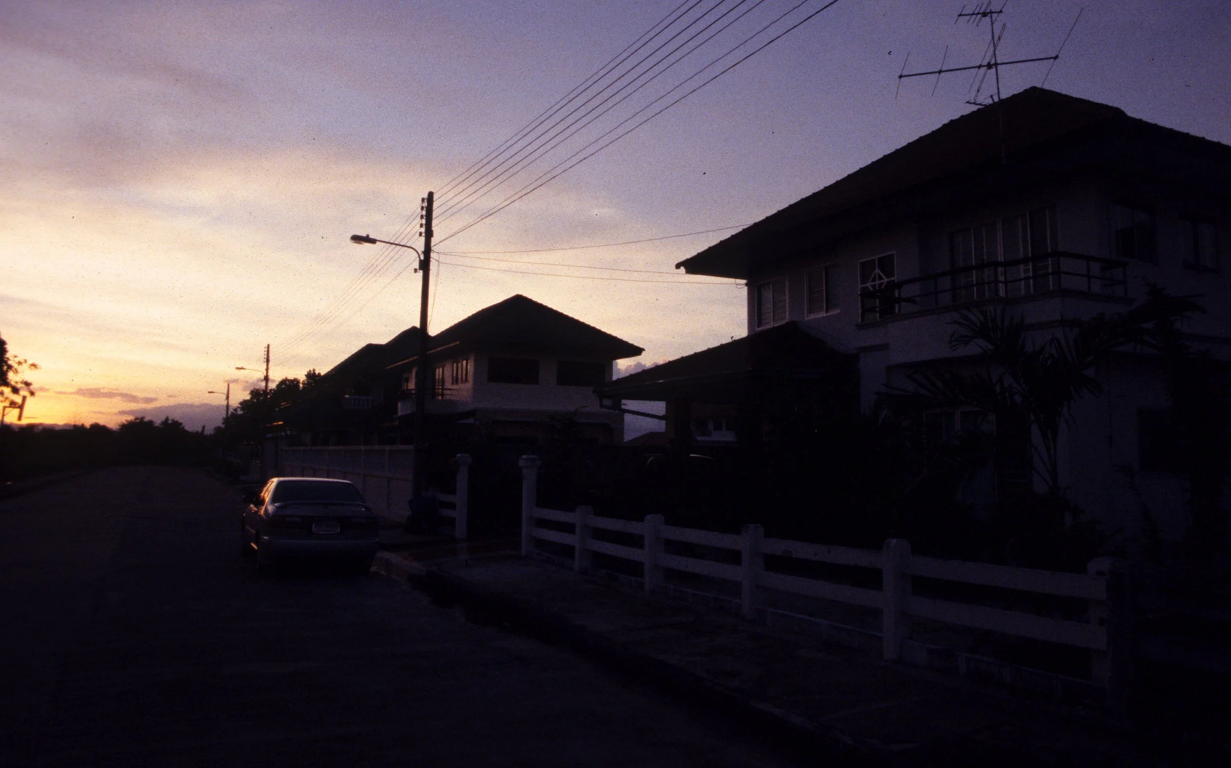 2004 Nakhonsithammarat Hanging in Khon New House and More (36).jpg