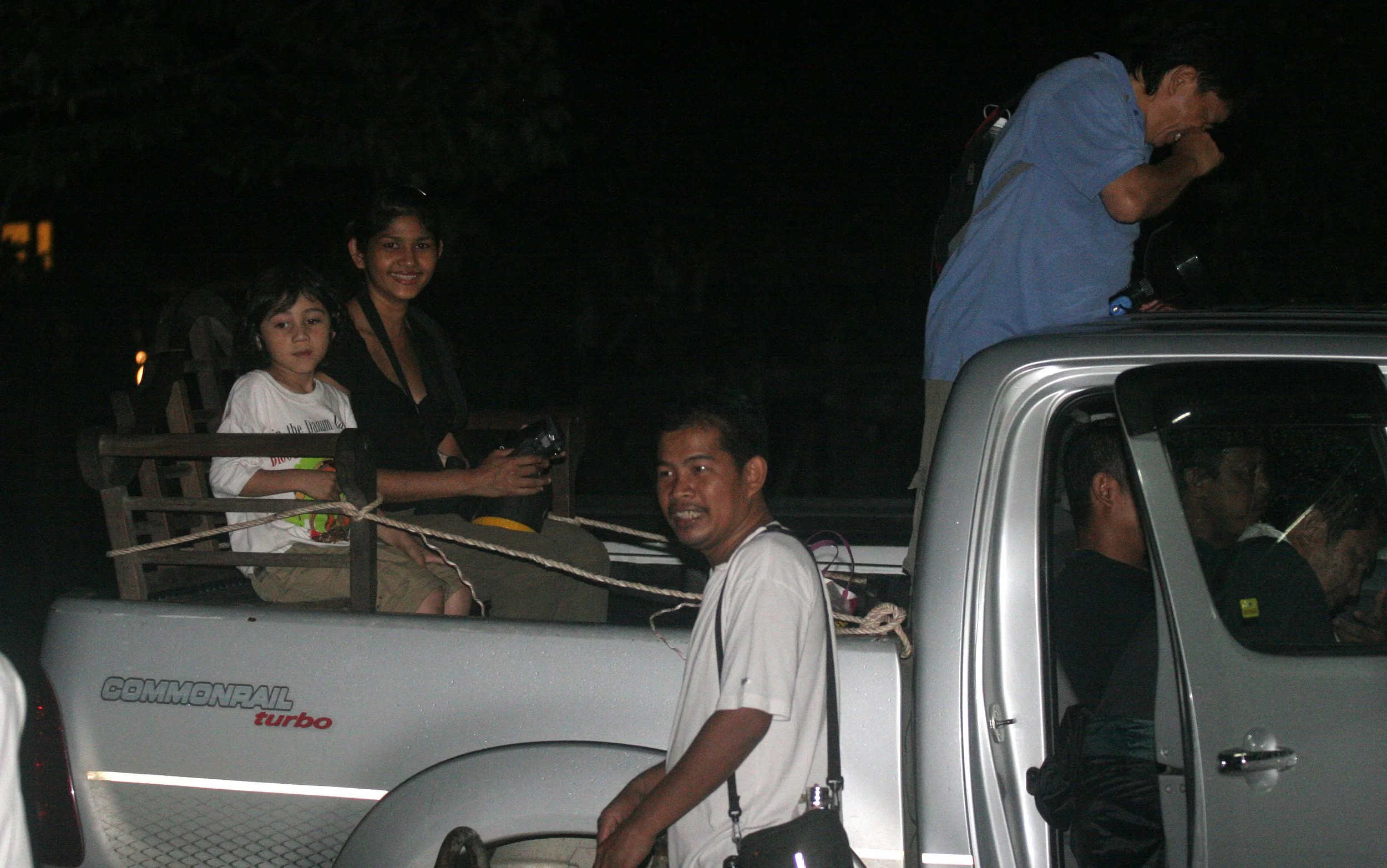 DANUM VALLEY BORNEO - FIVE STAR NIGHT SAFARI.JPG