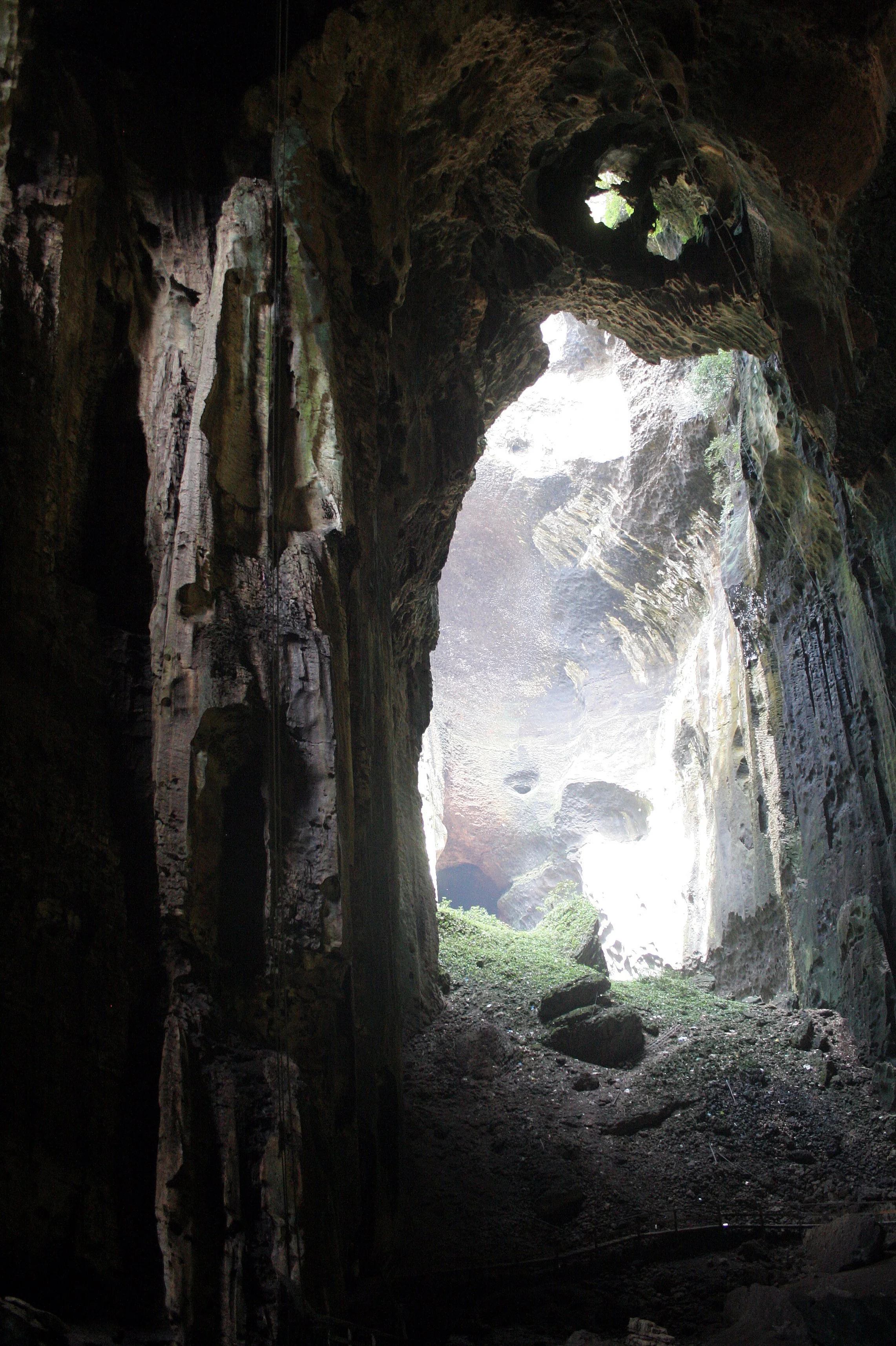 GAMONTONG CAVES BORNEO (9).JPG