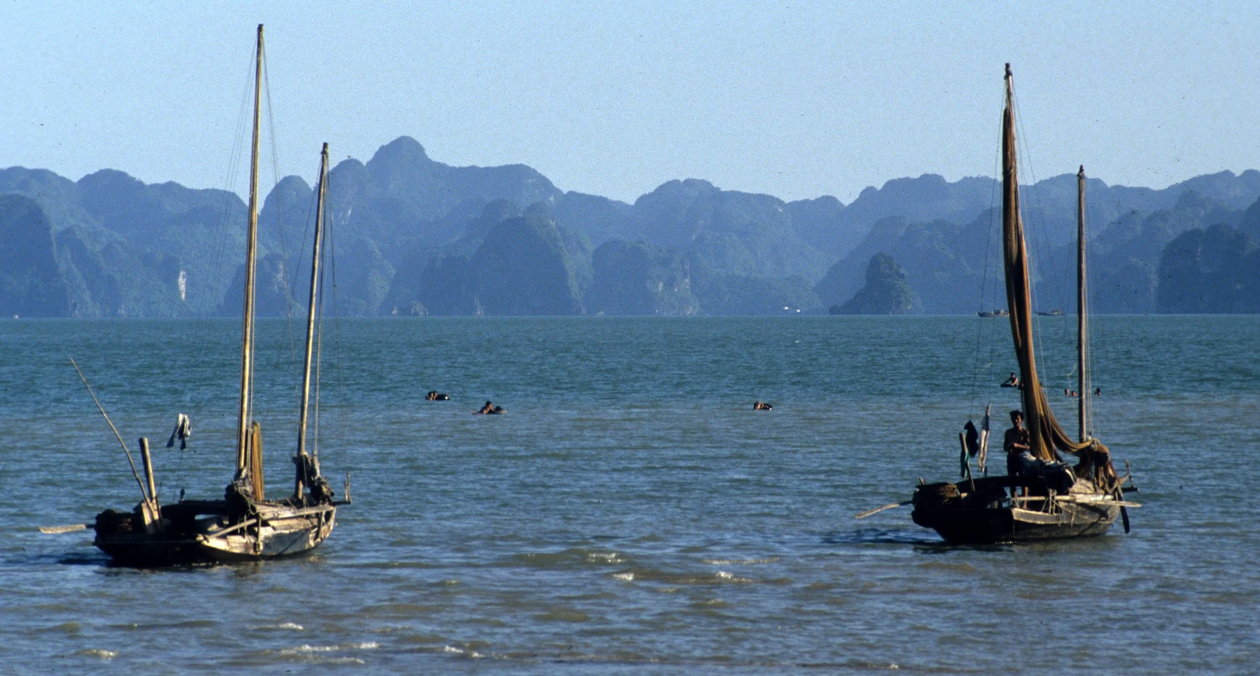 HALONG BAY - VIETNAM (7).jpg