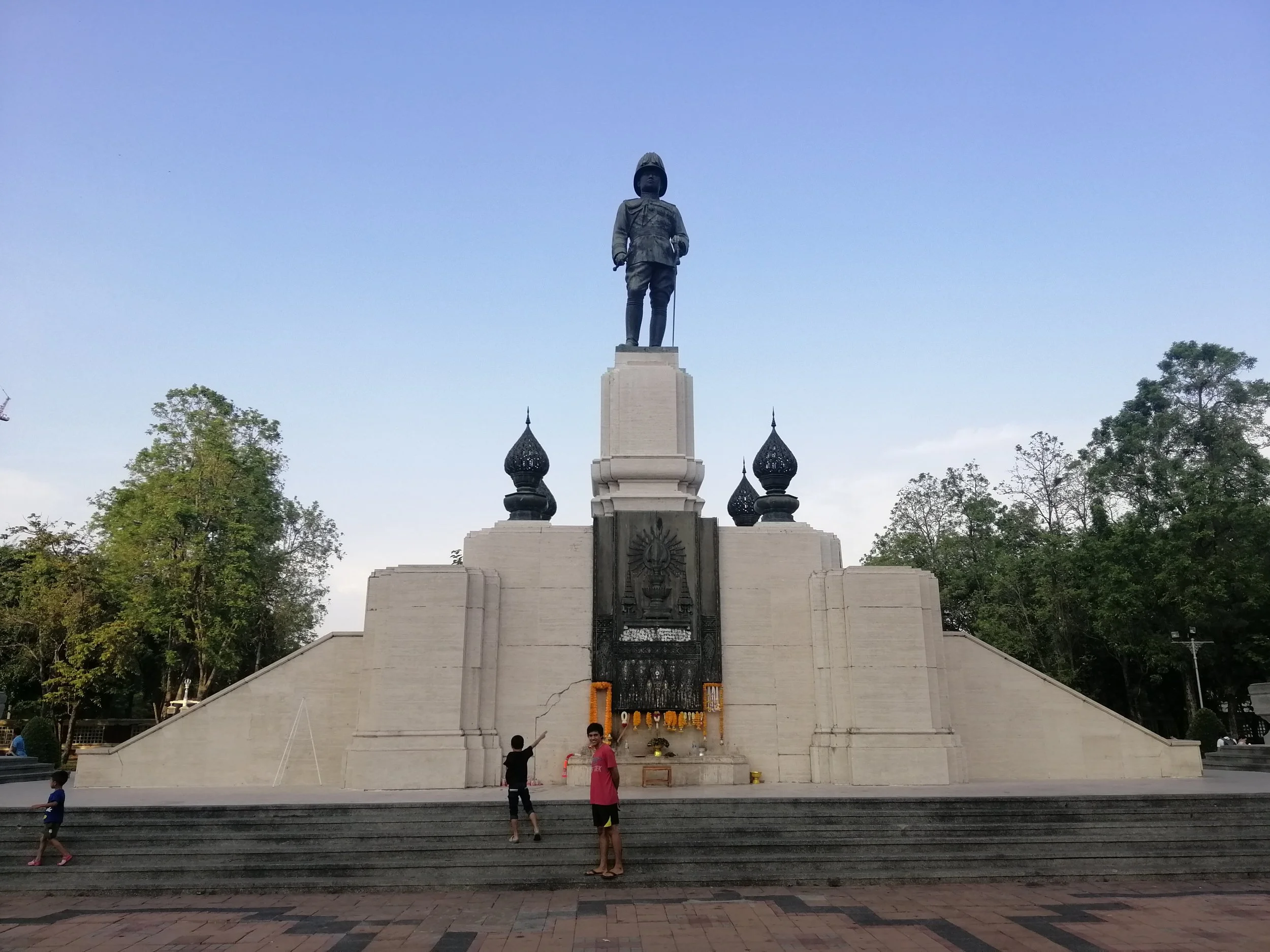 2019 Lumpini Park Bangkok with Gift and Ann (2).jpg