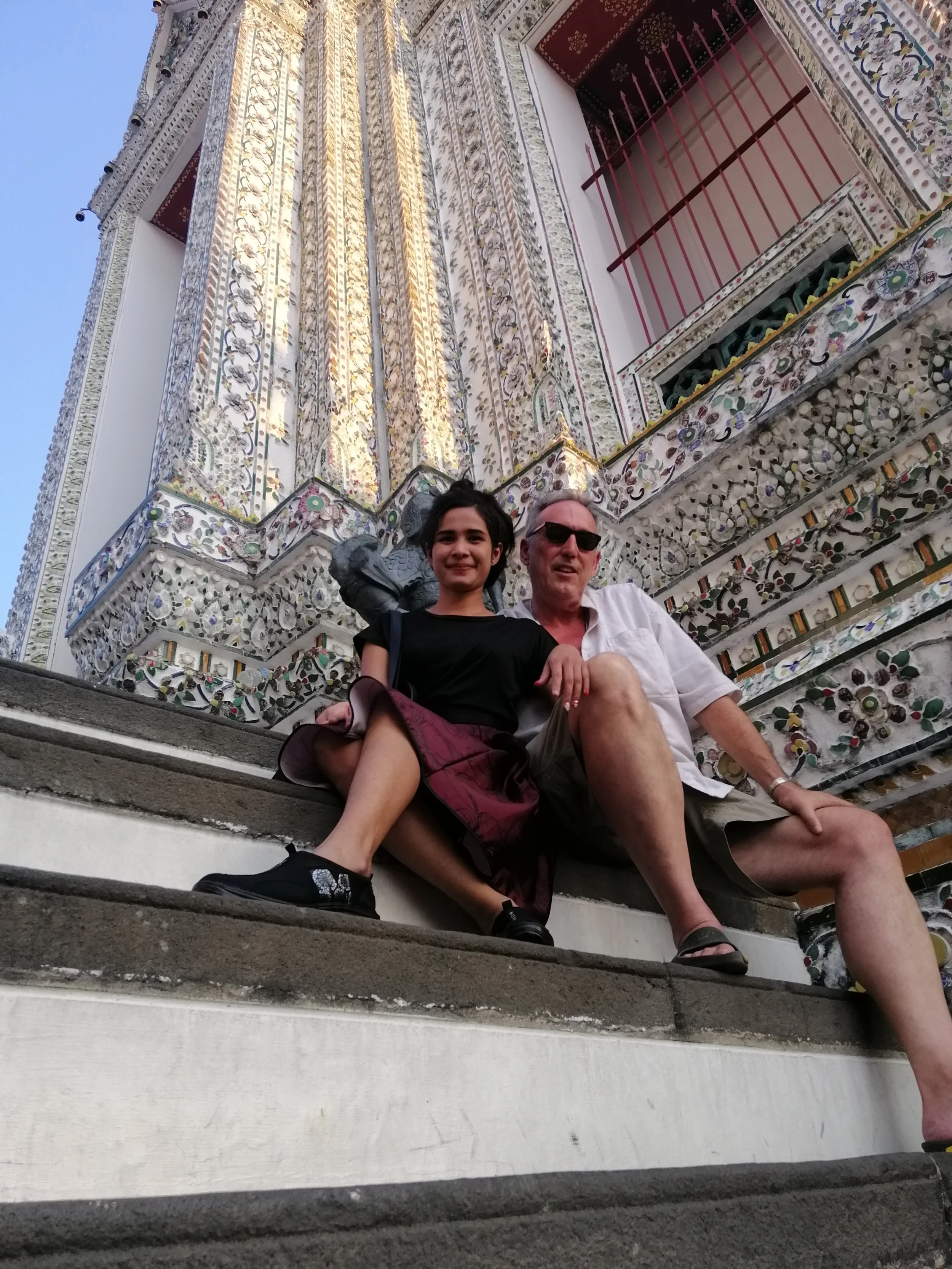 2018 Pics with Gift in Thailand (238).jpg
