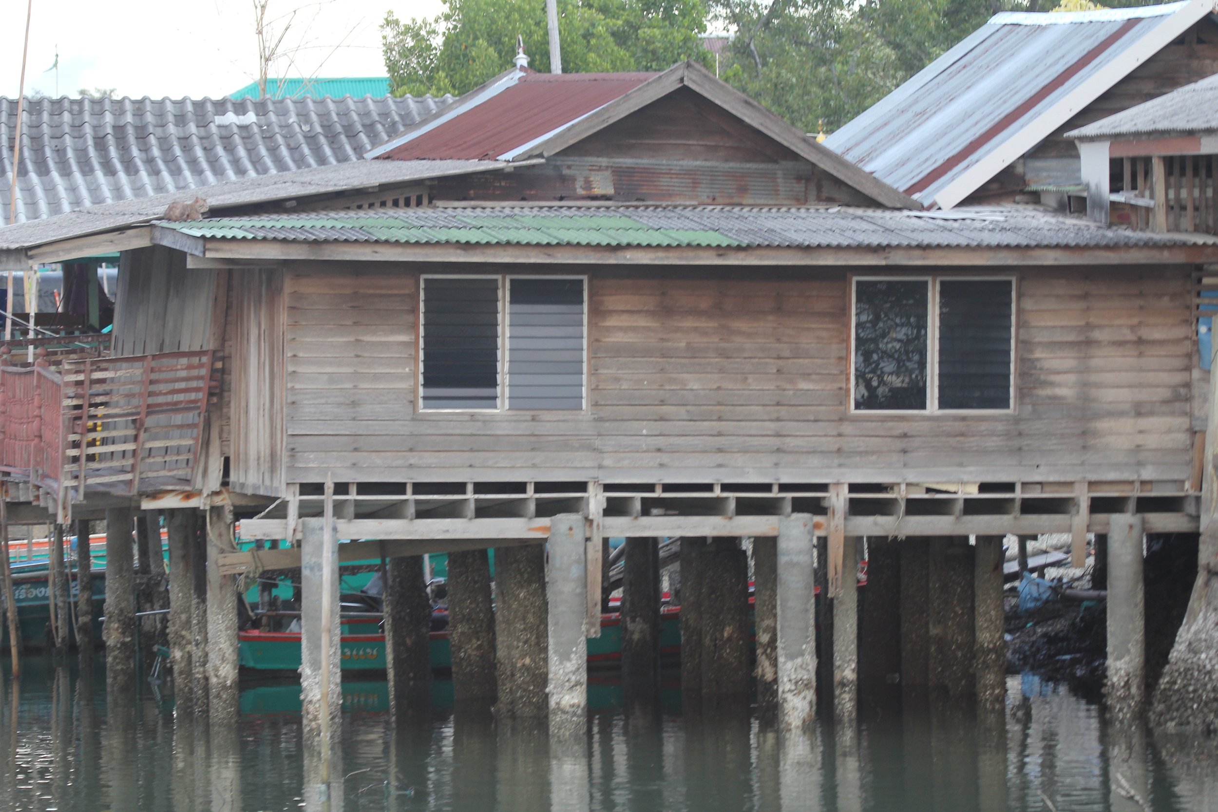 2020 Petchaburi Day Trip to Drop Off Pea & Pete (42).JPG