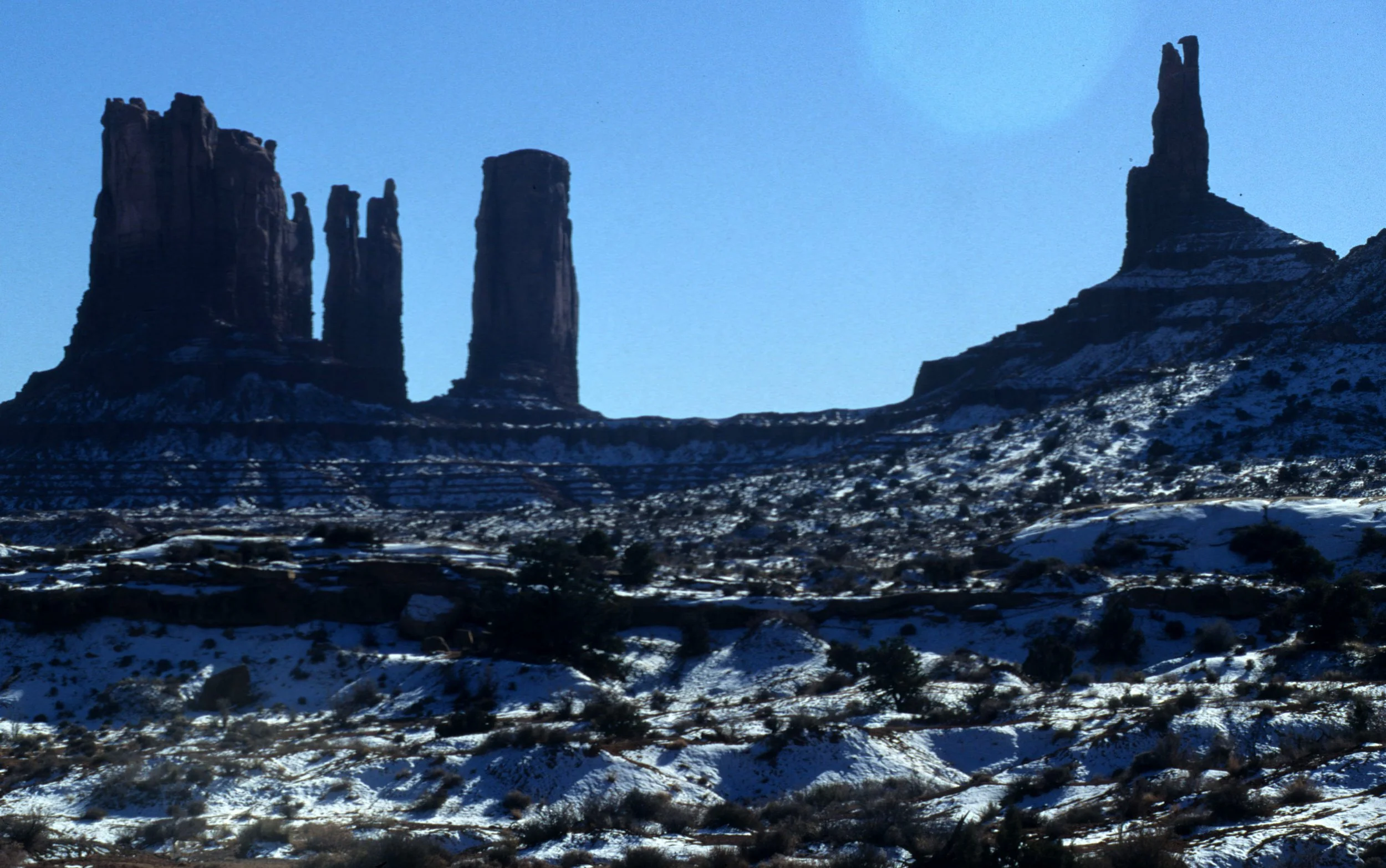 UTAH - MONUMENT VALLEY J.jpg