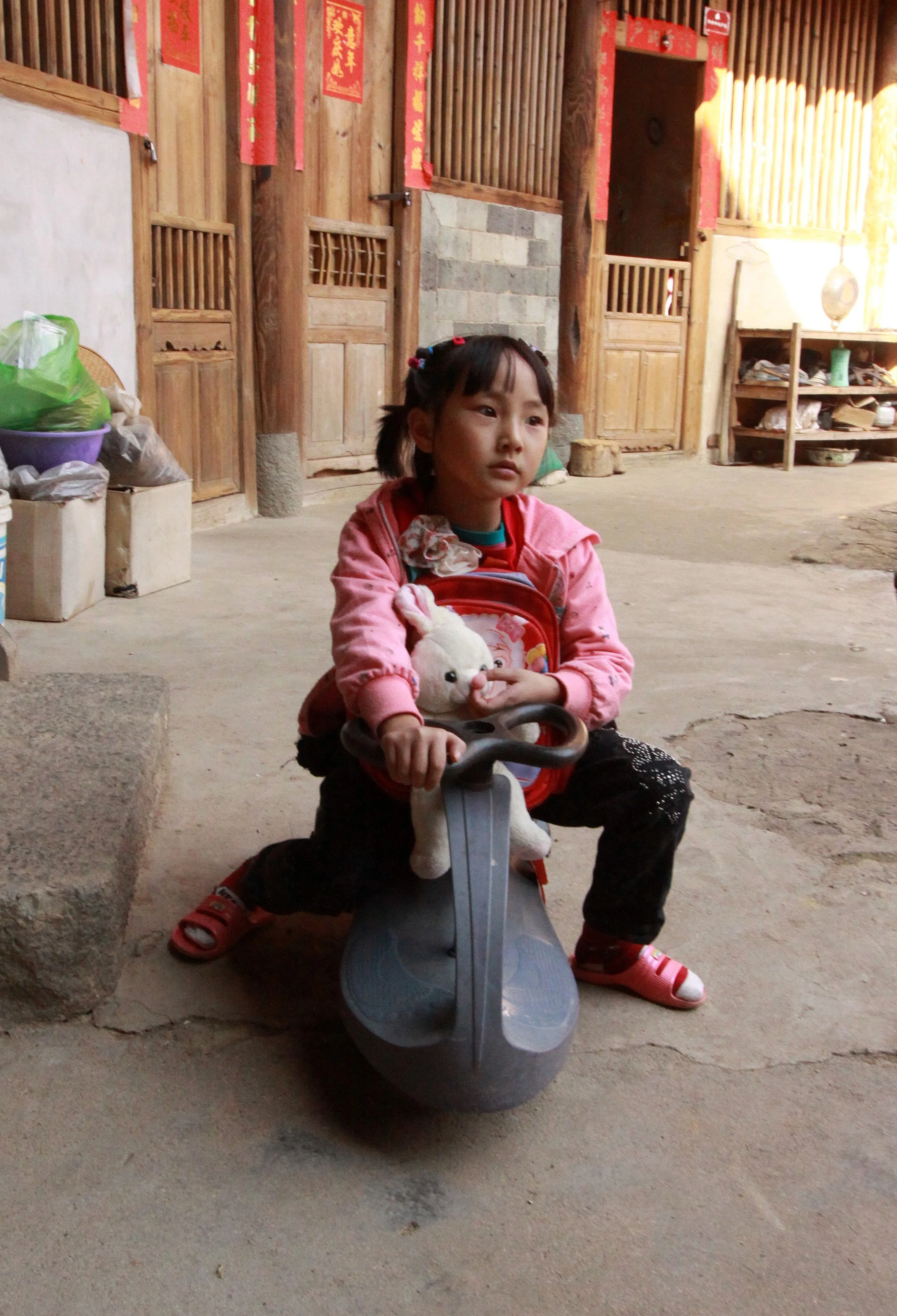 TIANLOUKENG HAKKA CLUSTER - FUJIAN CHINA (109).JPG