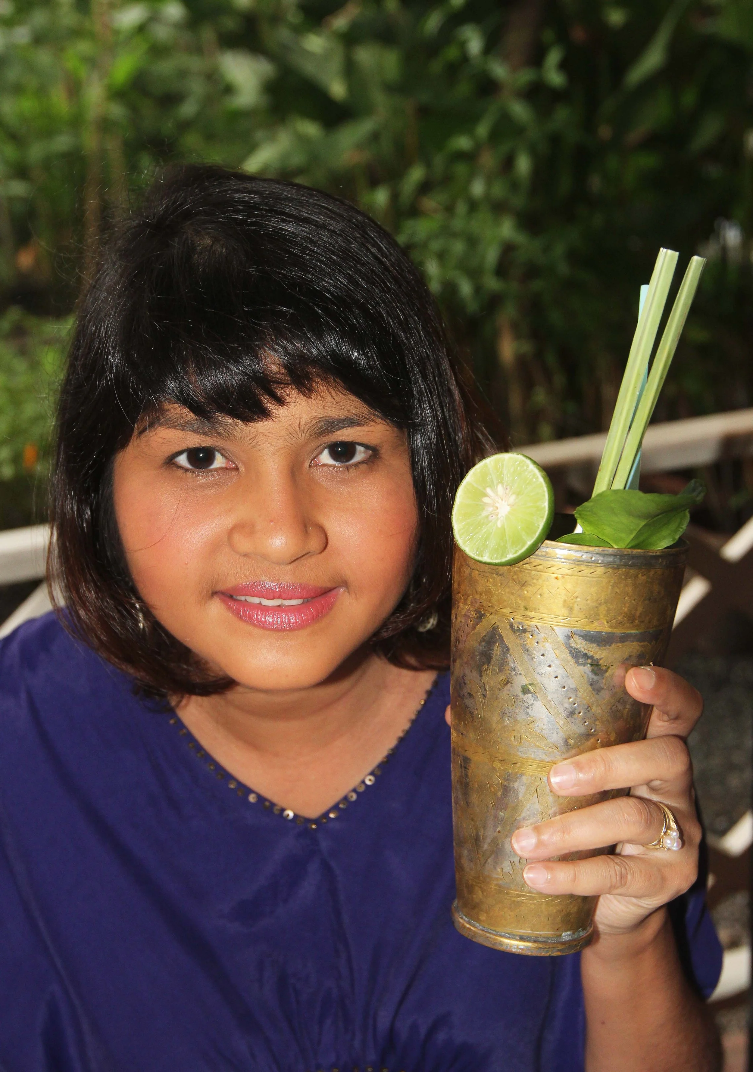 2013 BKK - NIGHT OUT AT ISSAYA WITH FRIENDS (11).JPG