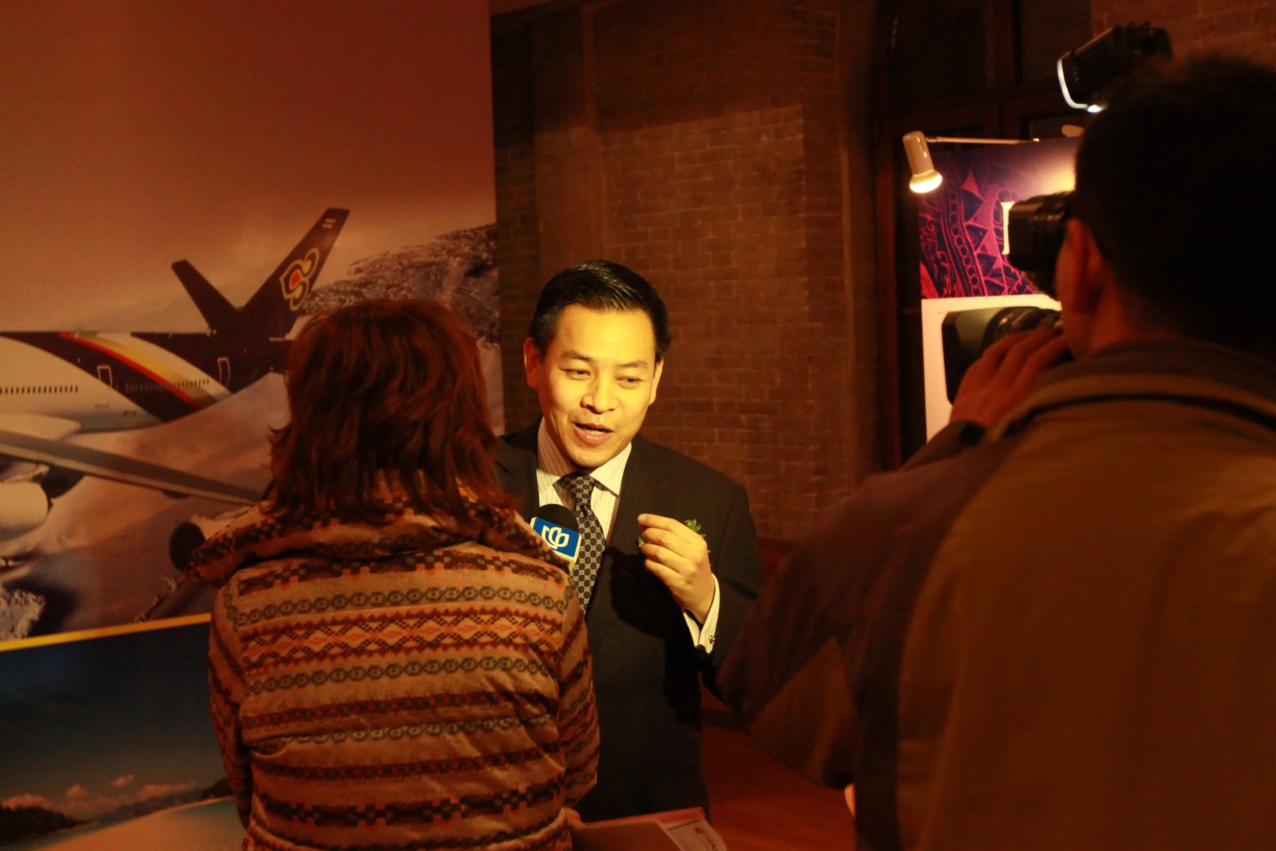 THAI CONSULATE DINNER AND BENEFIT (41).JPG