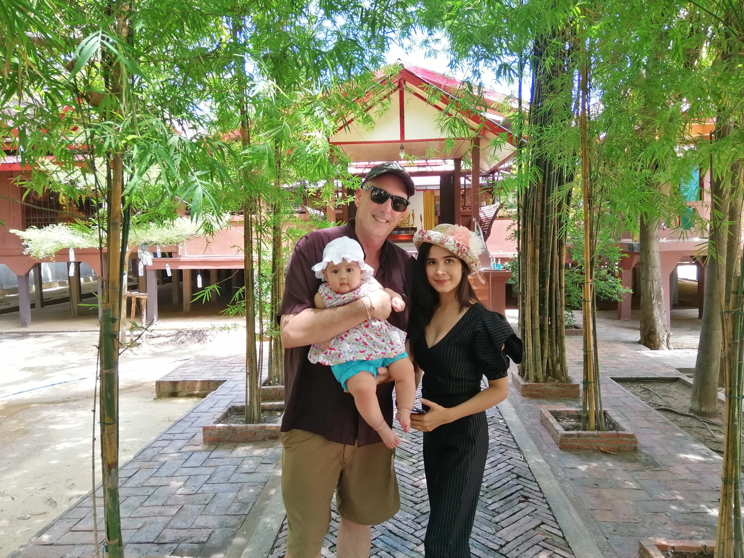 2020 Ayutthaya with Liana & Gift and Mom (56).jpg