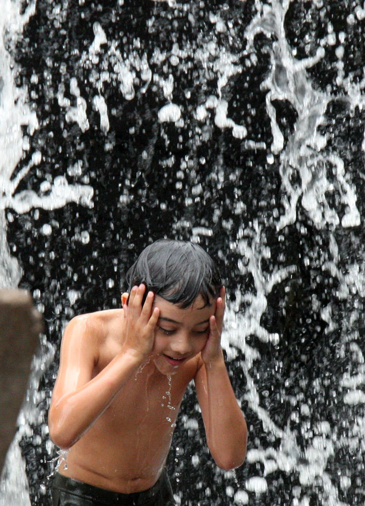 KULEN MOUNTAIN CAMBODIA - 1000 LINGHA RIVER (30).JPG