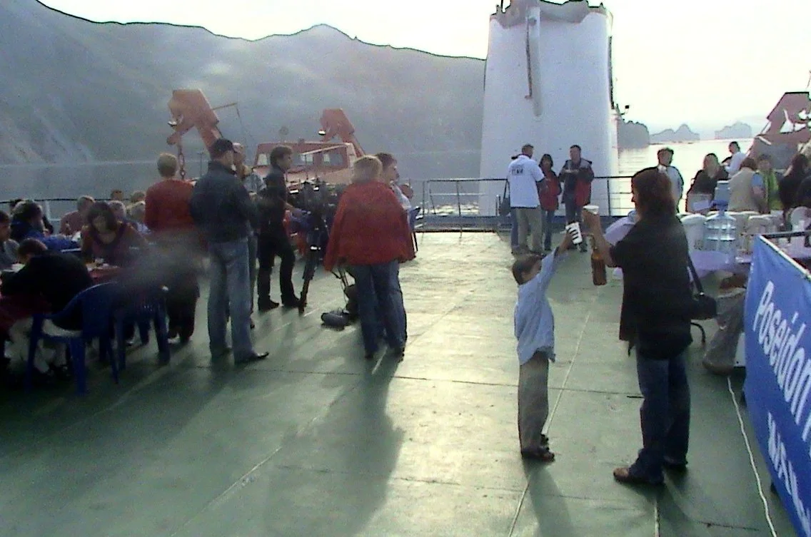 COMMANDER ISLANDS - DECK PARTY (6).JPG