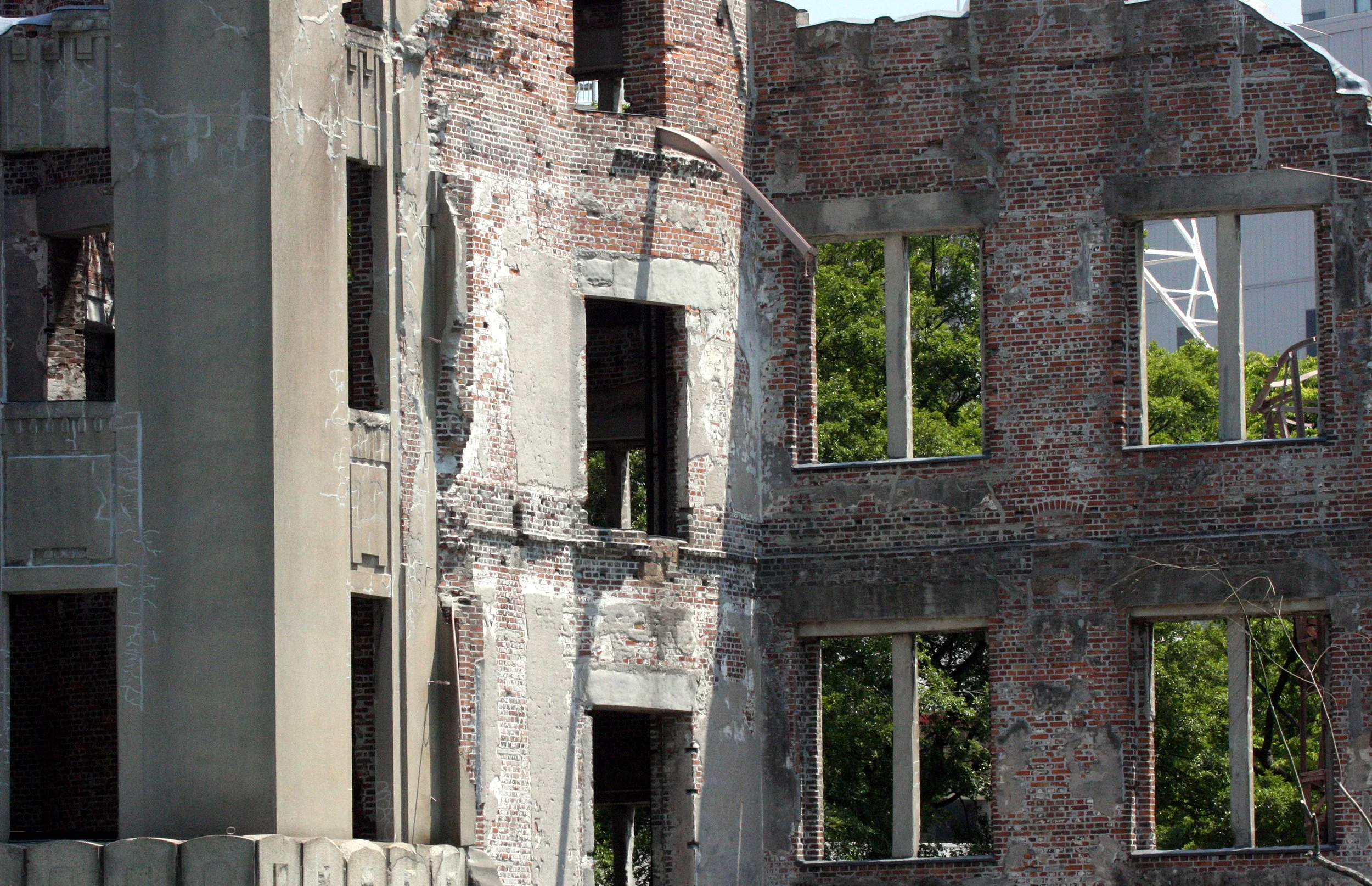 HIROSHIMA - MAY 2009 - A-BOMB DOME (19).JPG
