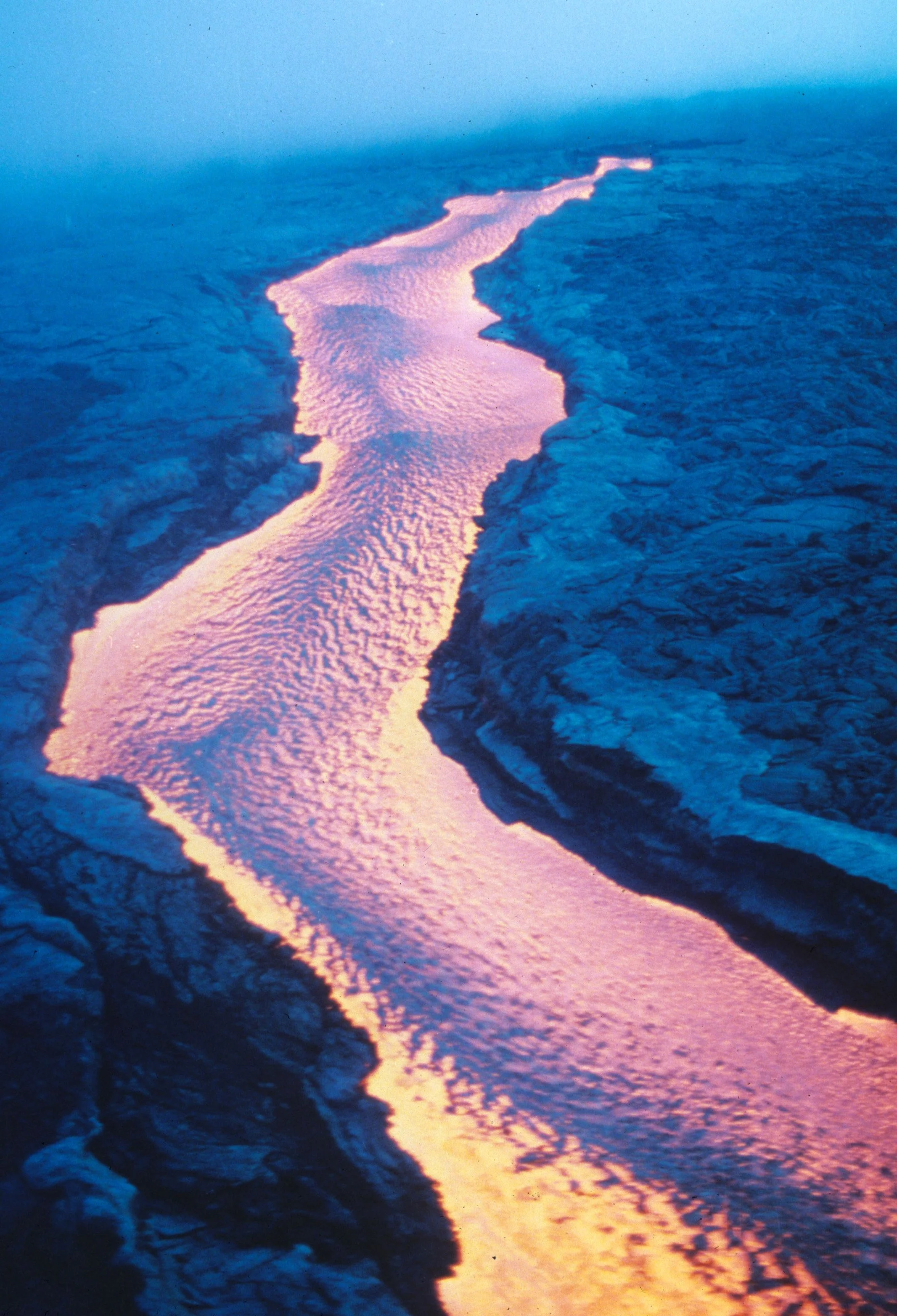 HAWAII - HAWAII - VOLCANOES NATIONAL PARK FLOW IN 80S (6).jpg