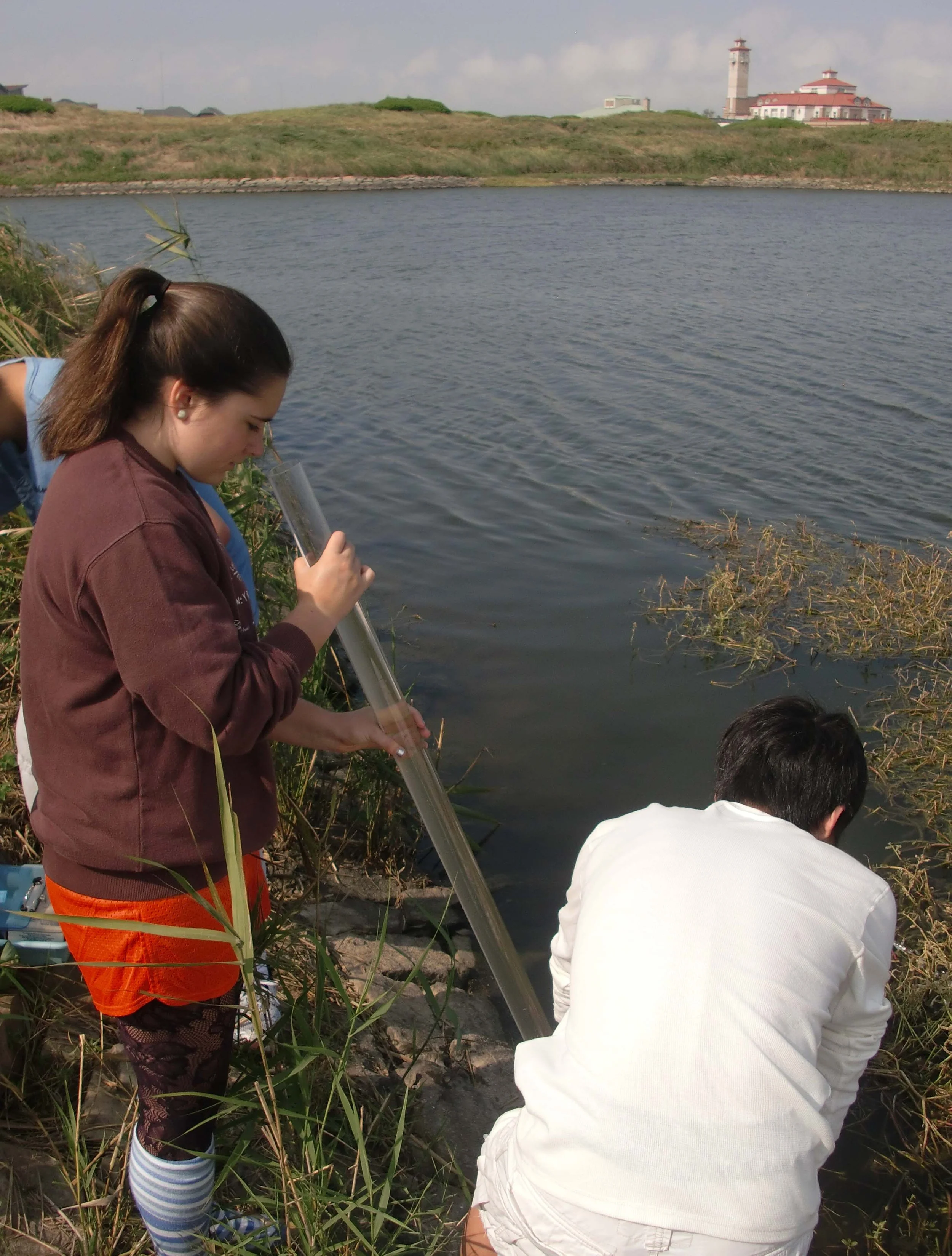 SOIL LAB - SAS APES CLASS FALL 2011 (17).JPG