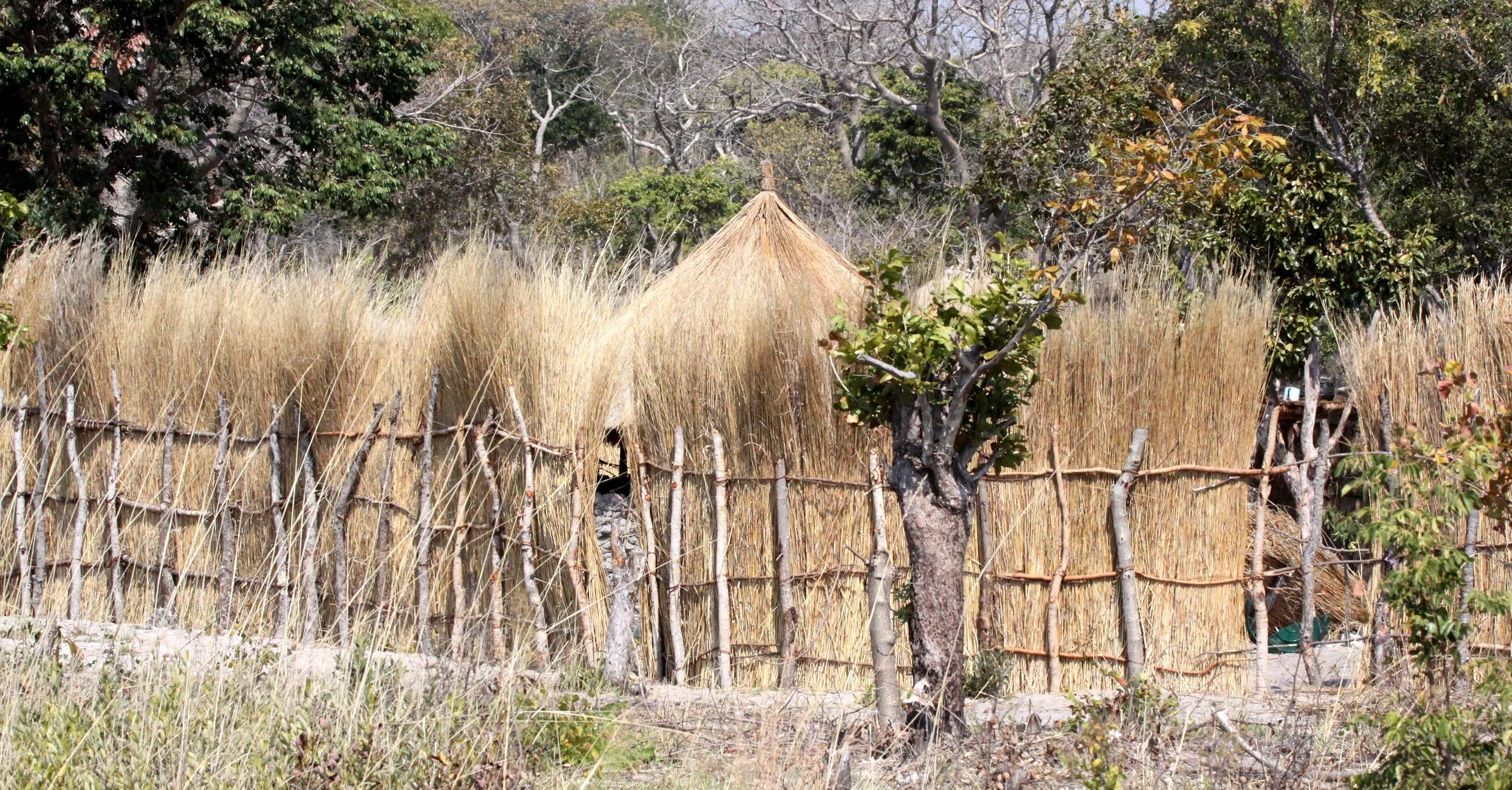 NAMIBIA - CAPRIVI STRIP - TSWANA VILLAGE NEAR POPA FALLS.JPG