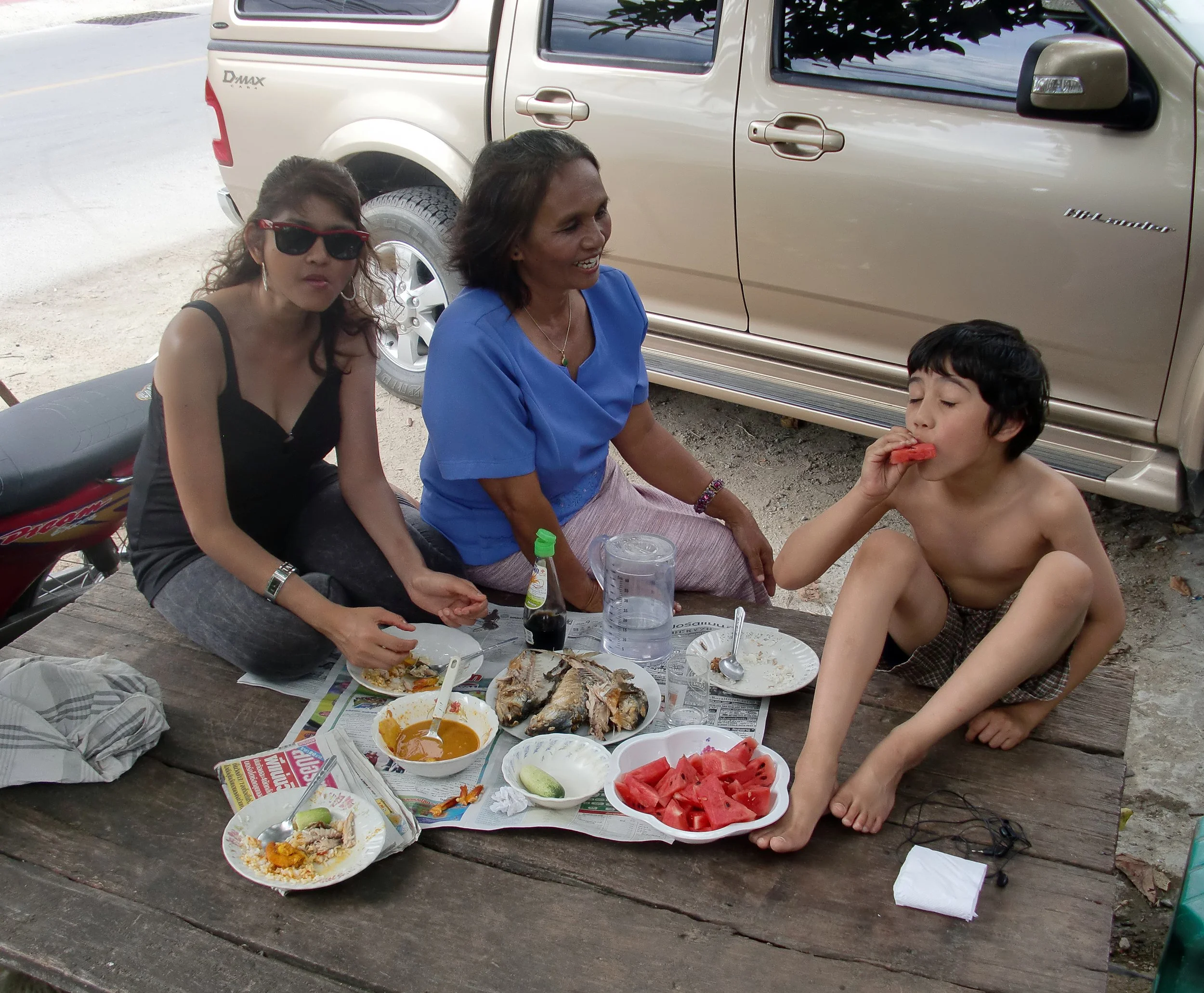 2010-6-30 BACK IN NAKHON (19).JPG