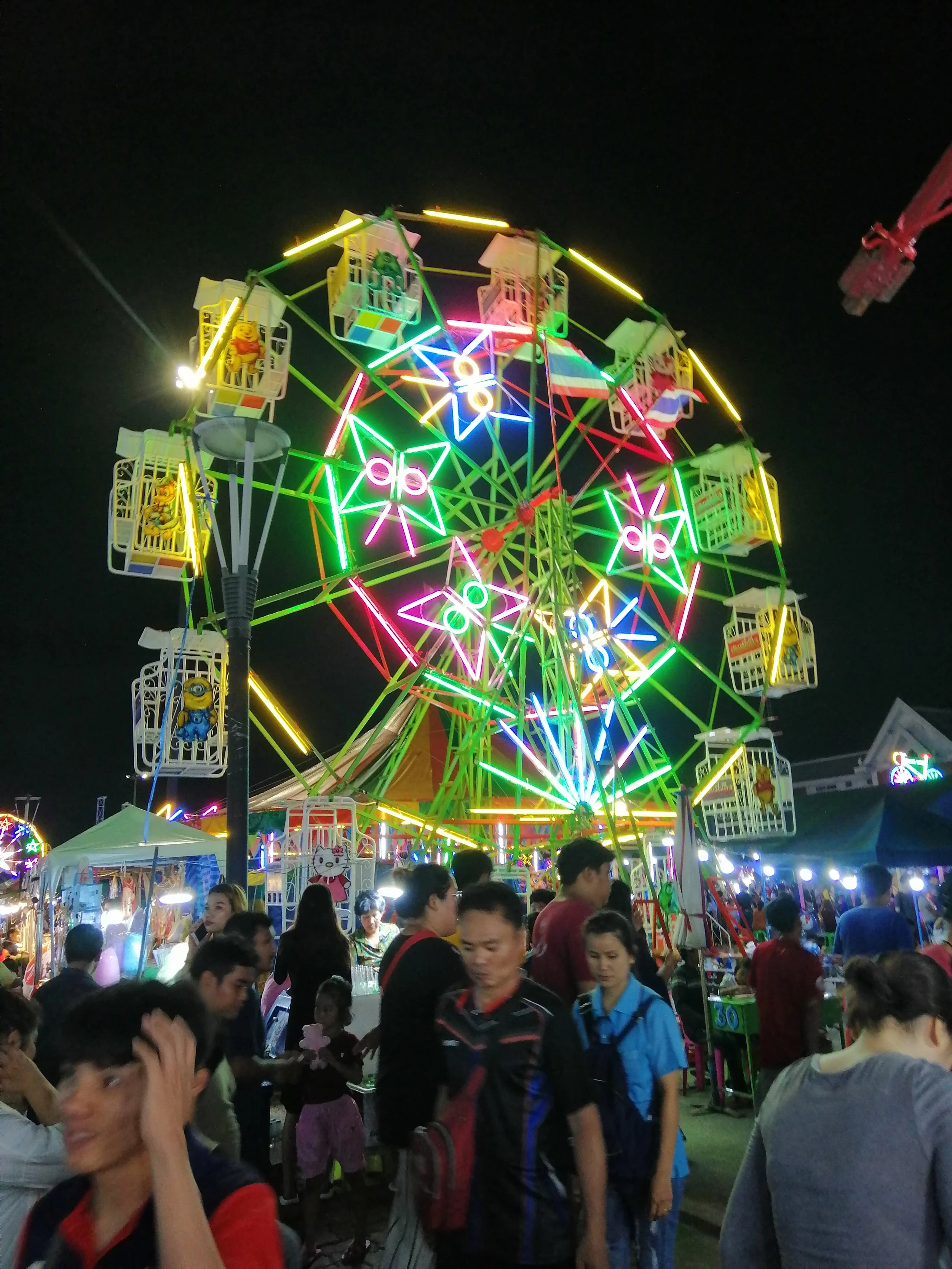 2019 Samut Prakan - Phra Samut Chedi(82).jpg