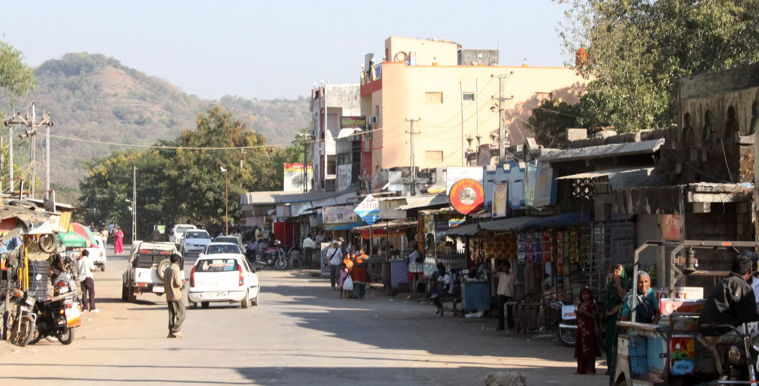 GUJARAT - SASAN GIR VILLAGE - GIR FOREST GUJARAT INDIA.JPG