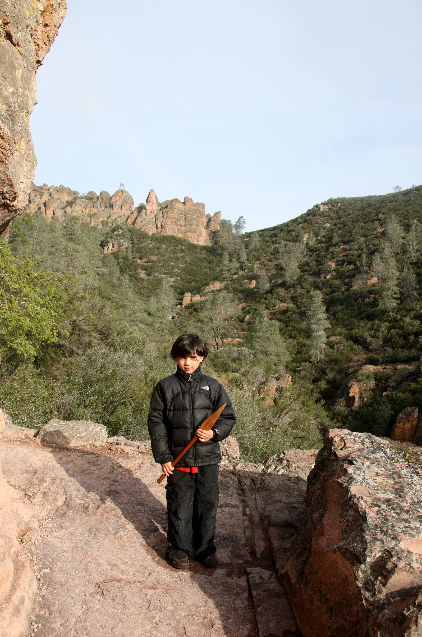 2010-4-2 PINNACLES NATIONAL MONUMENT CALIFORNIA - TREKKING PINNACLES (2).JPG