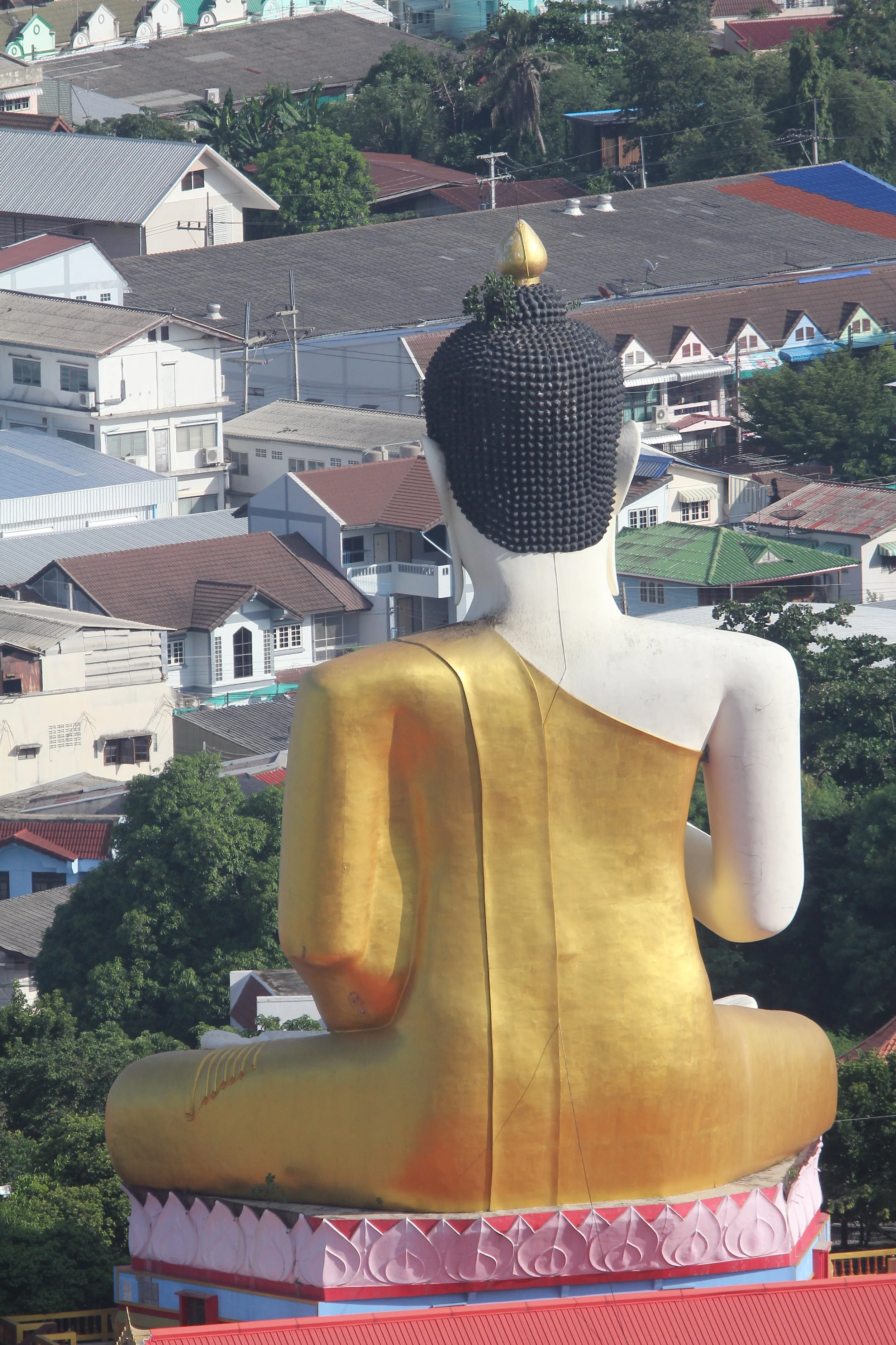 2019 Nakhon Sawan Wat Khao Khop Isaan Road Trip (1).JPG