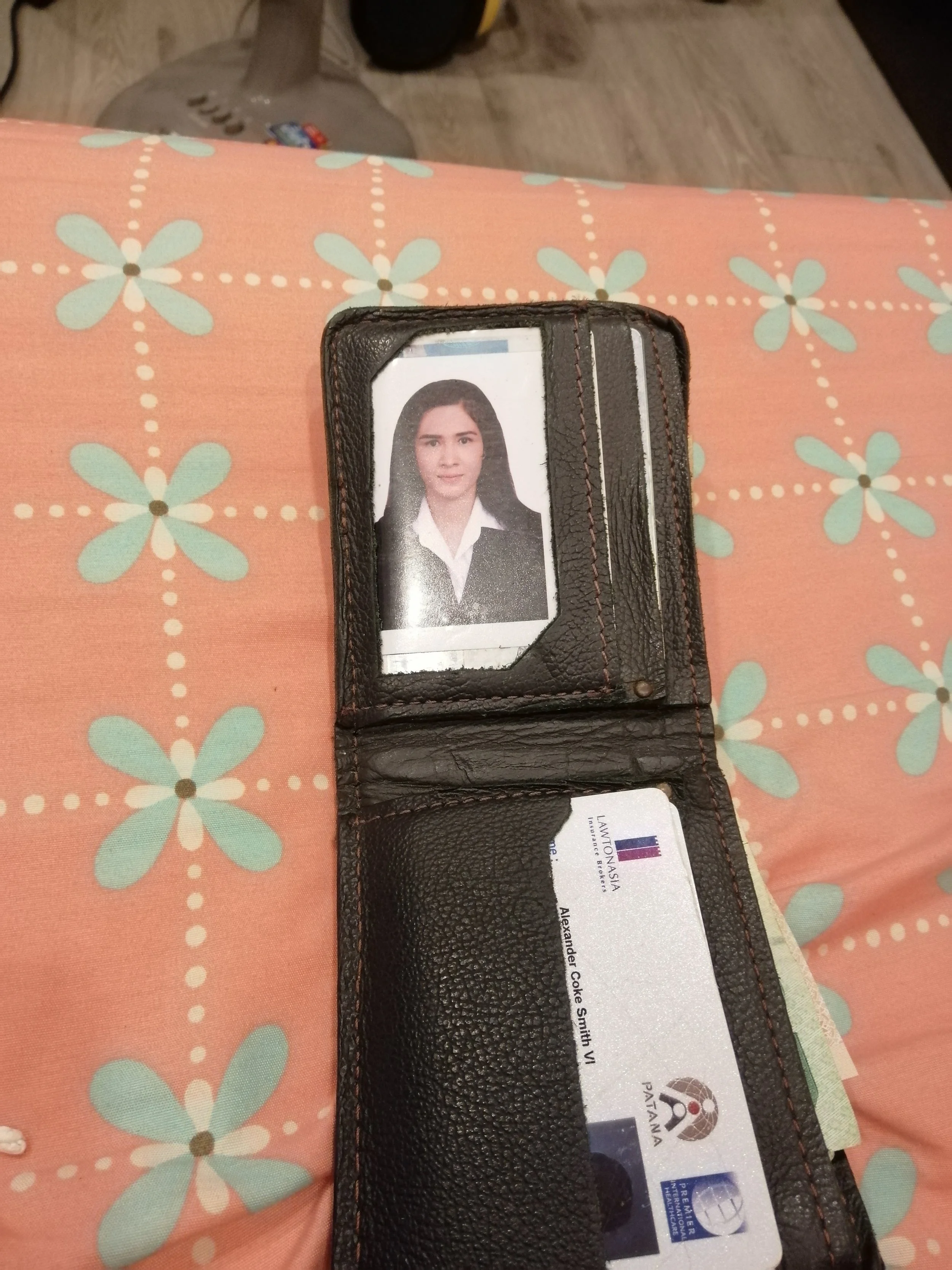 2018 Pics with Gift in Thailand (358).jpg