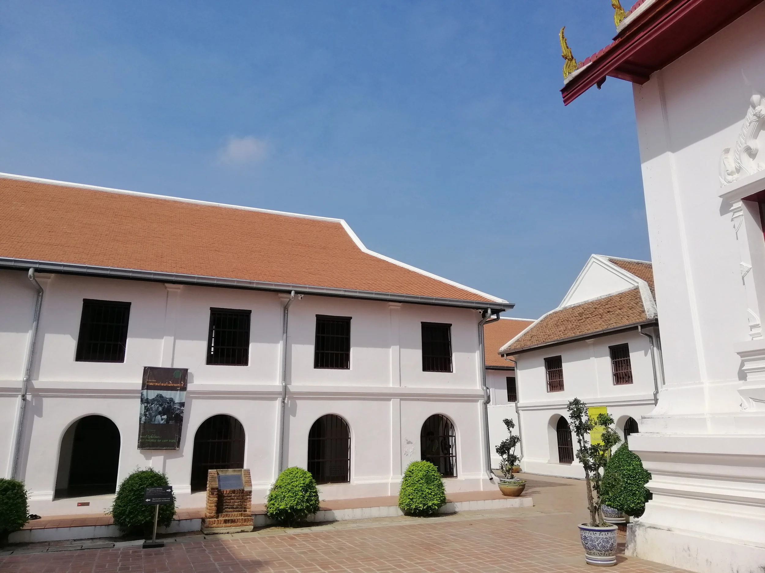 2020 Lopburi City and Temples with Cokie (28).jpg