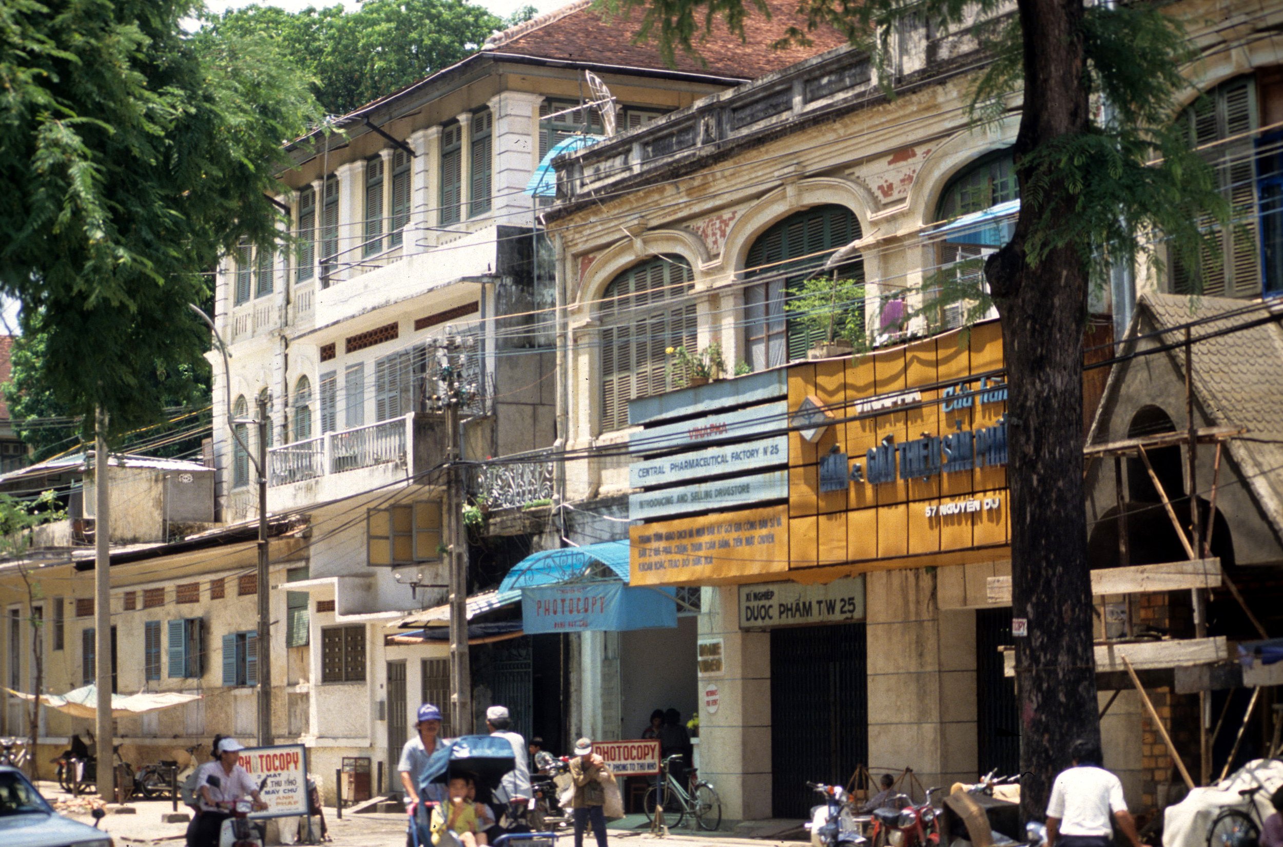SAIGON - SCENES AND PEOPLE (6).jpg