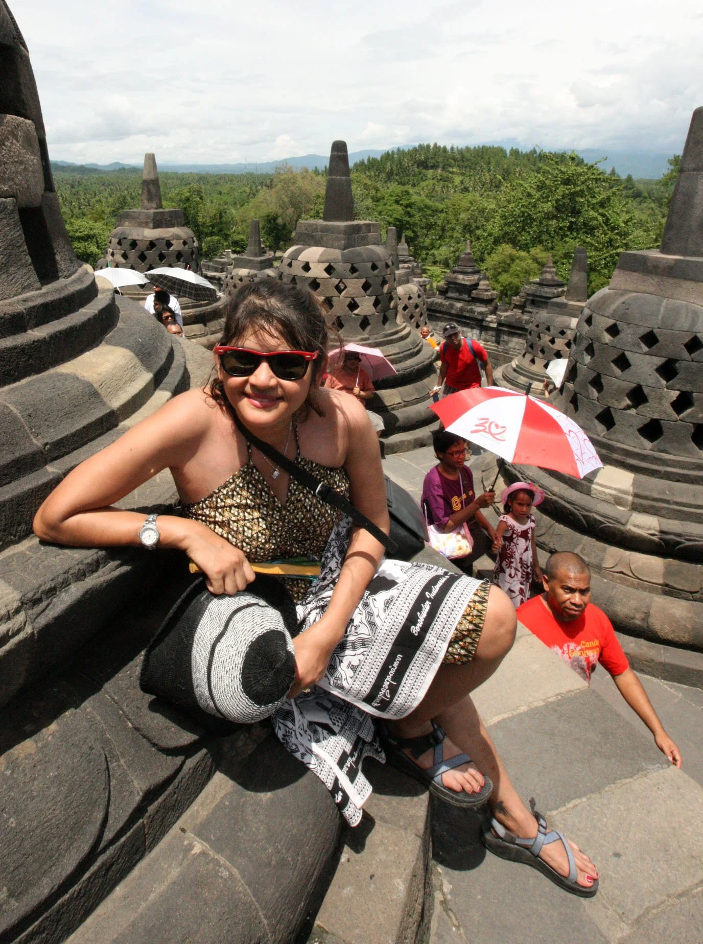BOROBUDUR RUINS - YOGYAKARTA INDONESIA (97).JPG