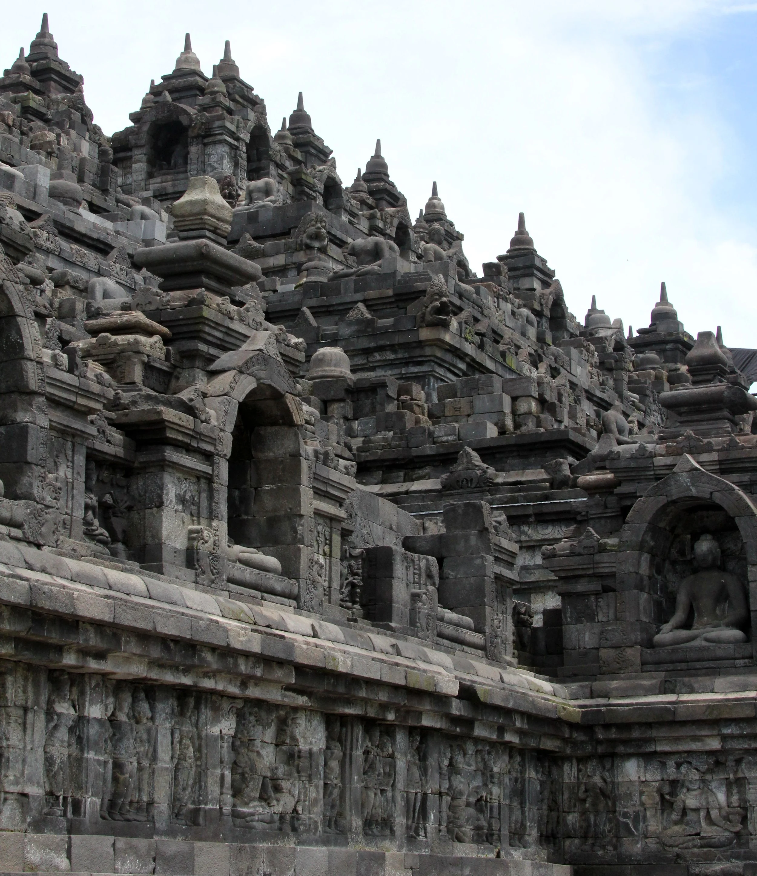 BOROBUDUR TEMPLE - YOGYAKARTA INDONESIA (48).JPG