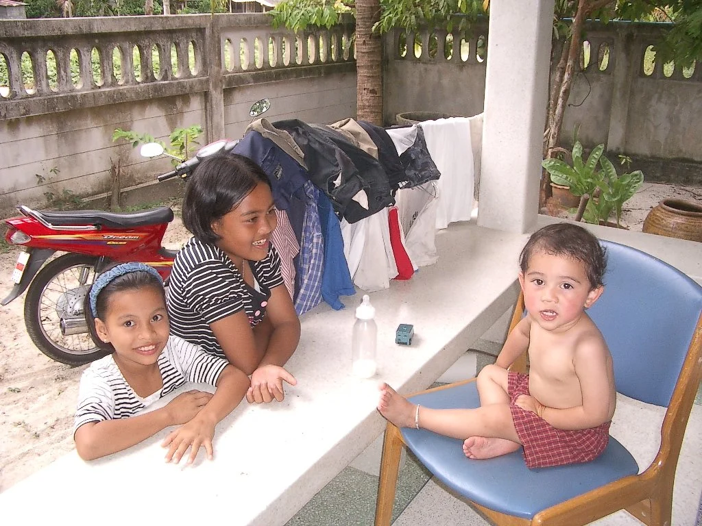 2004 Nakhonsithammarat with Family  (15).JPG